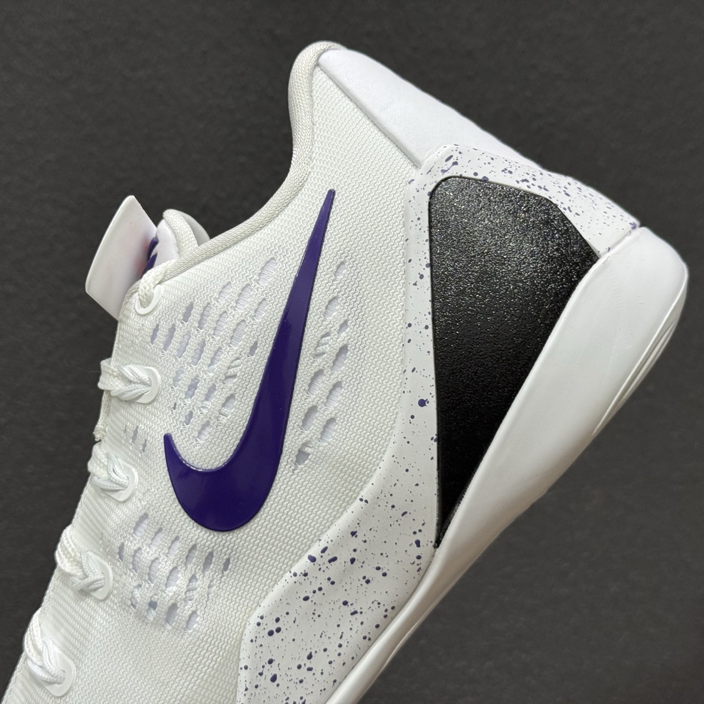 纯原 NK Kobe 9 科比9 科九 实战篮球鞋 IH1401-100