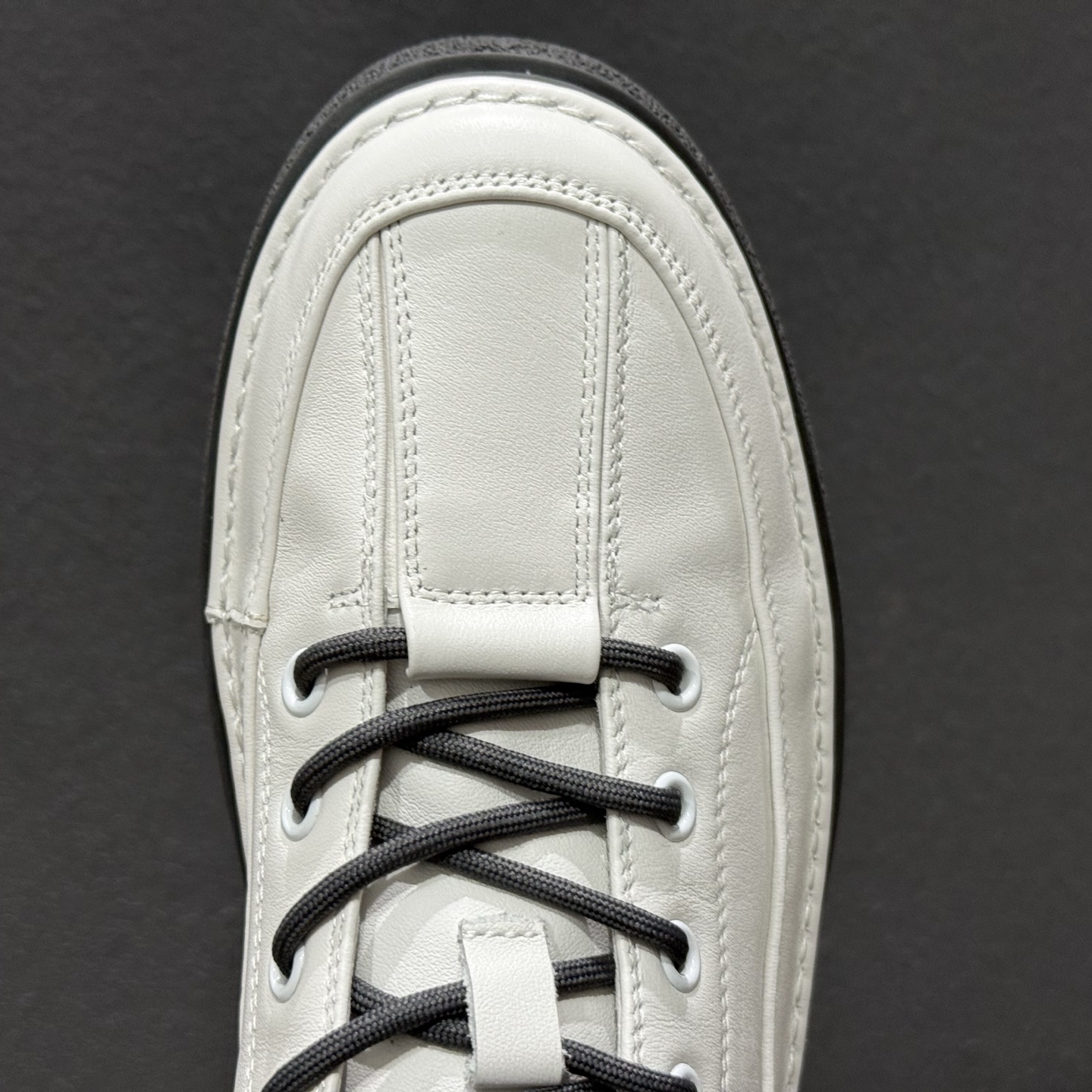 320 ECCO爱步中高帮男鞋 热门销售款式 城市休闲系列 气质百搭潮酷板鞋