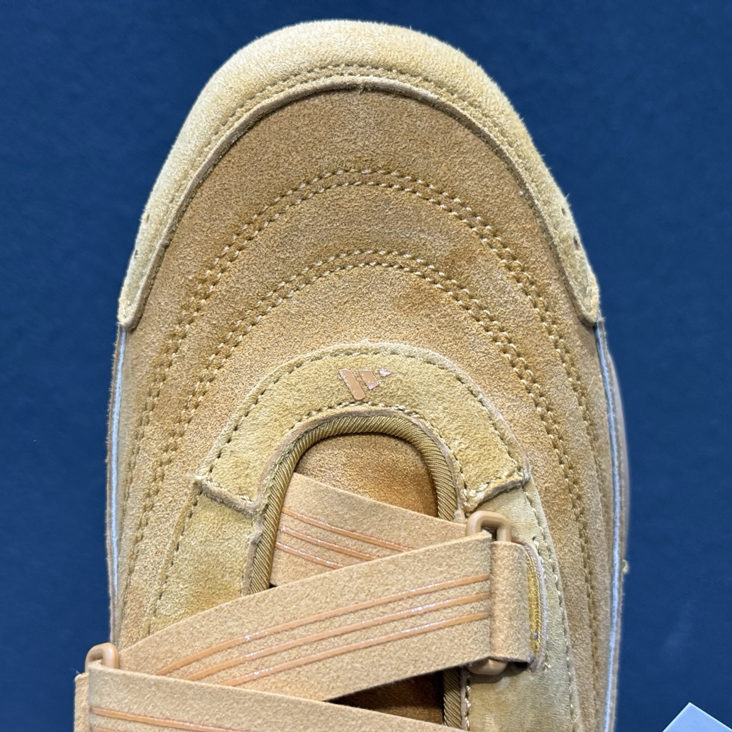 AD 阿迪 Urban Reverie 绑带 复古休闲鞋 KJ4036-126