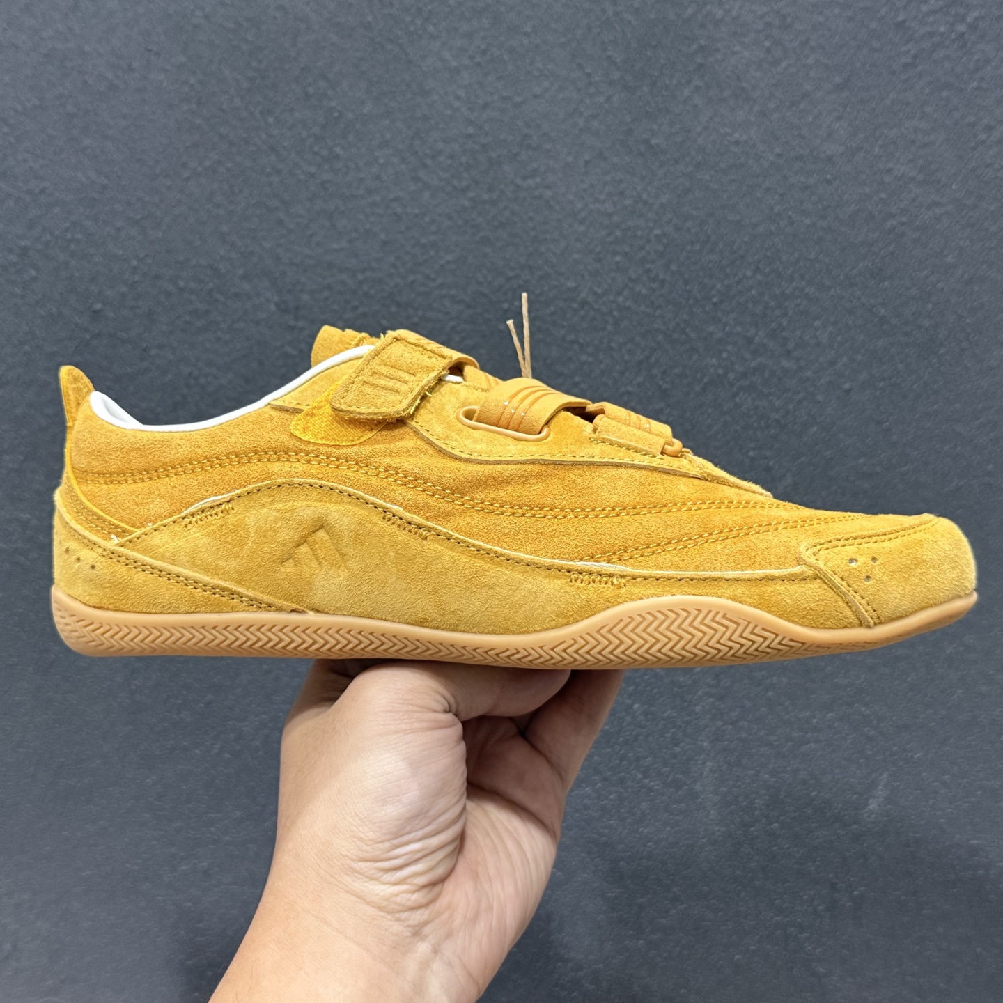 AD 阿迪 Urban Reverie 绑带 复古休闲鞋 KJ4036-126