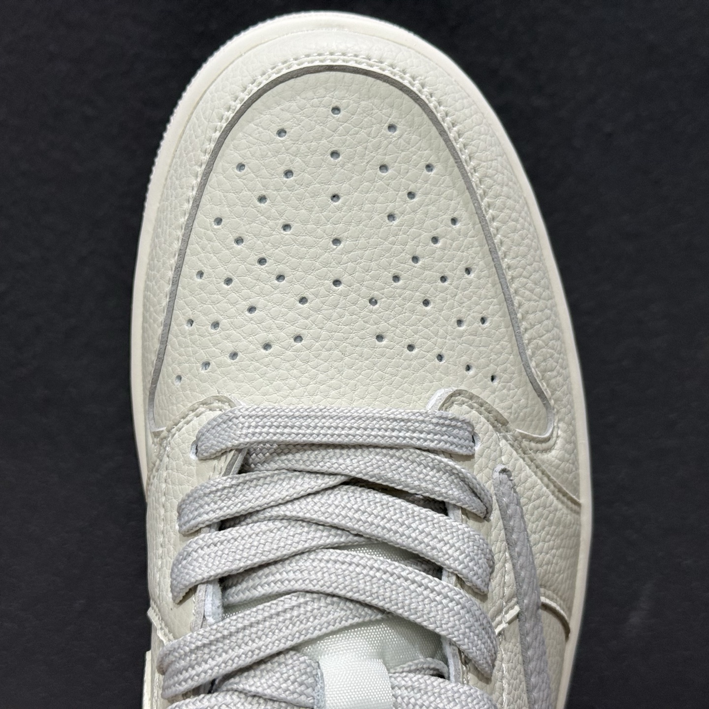 Travis Scott x Fragment Design x Air Jordan 1 Low SP AJ1 乔1闪电联名 低帮文化休闲板鞋 LK1099-062 Travis Scott x Fragment Design x Air Jordan 1 Low SP AJ1 乔1闪电联名 低帮文化休闲板鞋 LK1099-062