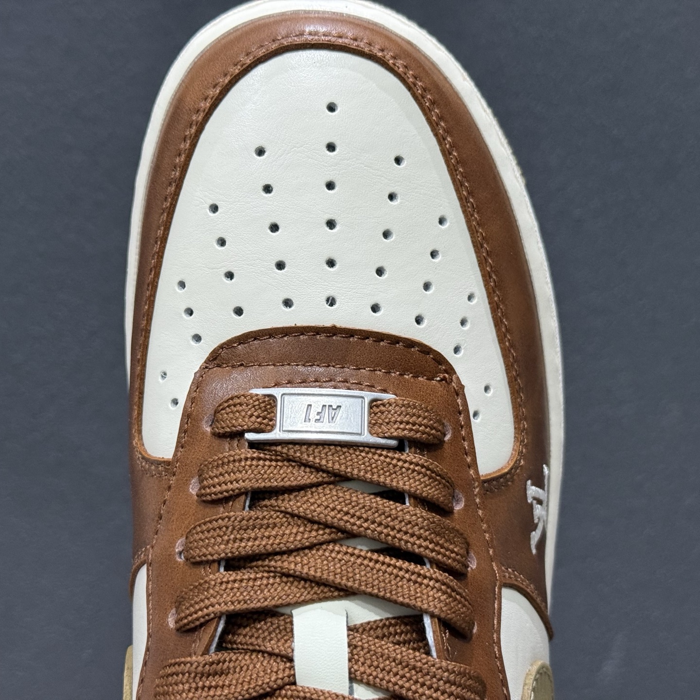 Nike Air Force 1'07 Low 联名 白棕摩卡 空军一号低帮休闲板鞋 NH0601-590