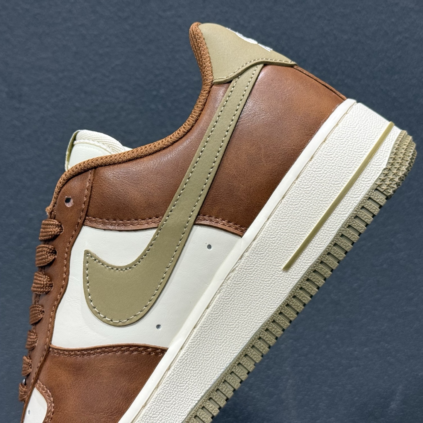 Nike Air Force 1'07 Low 联名 白棕摩卡 空军一号低帮休闲板鞋 NH0601-590