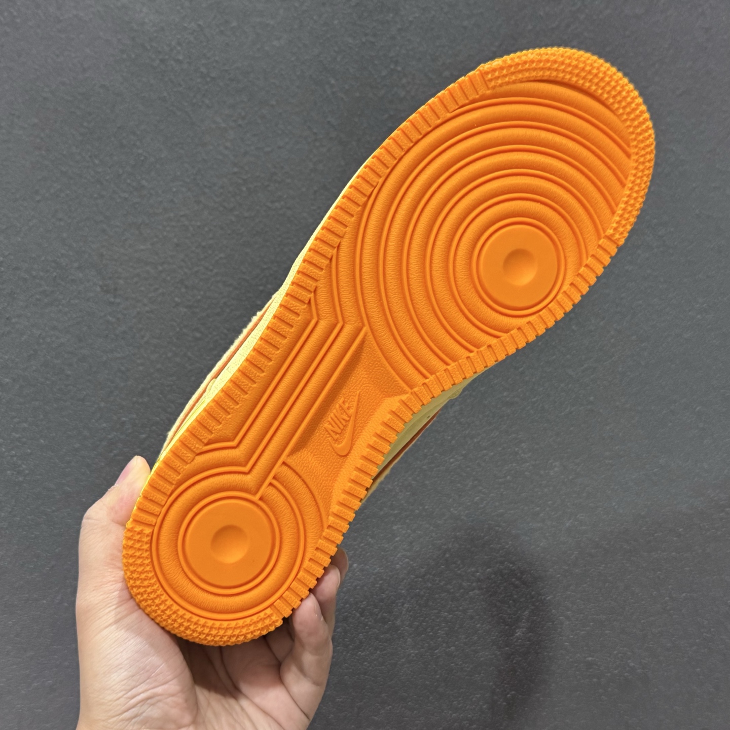 新款出货 原装 NK NK Air Force 1 ‘07 Low 空军一号 厚底增高百搭运动板鞋 IU7612-700