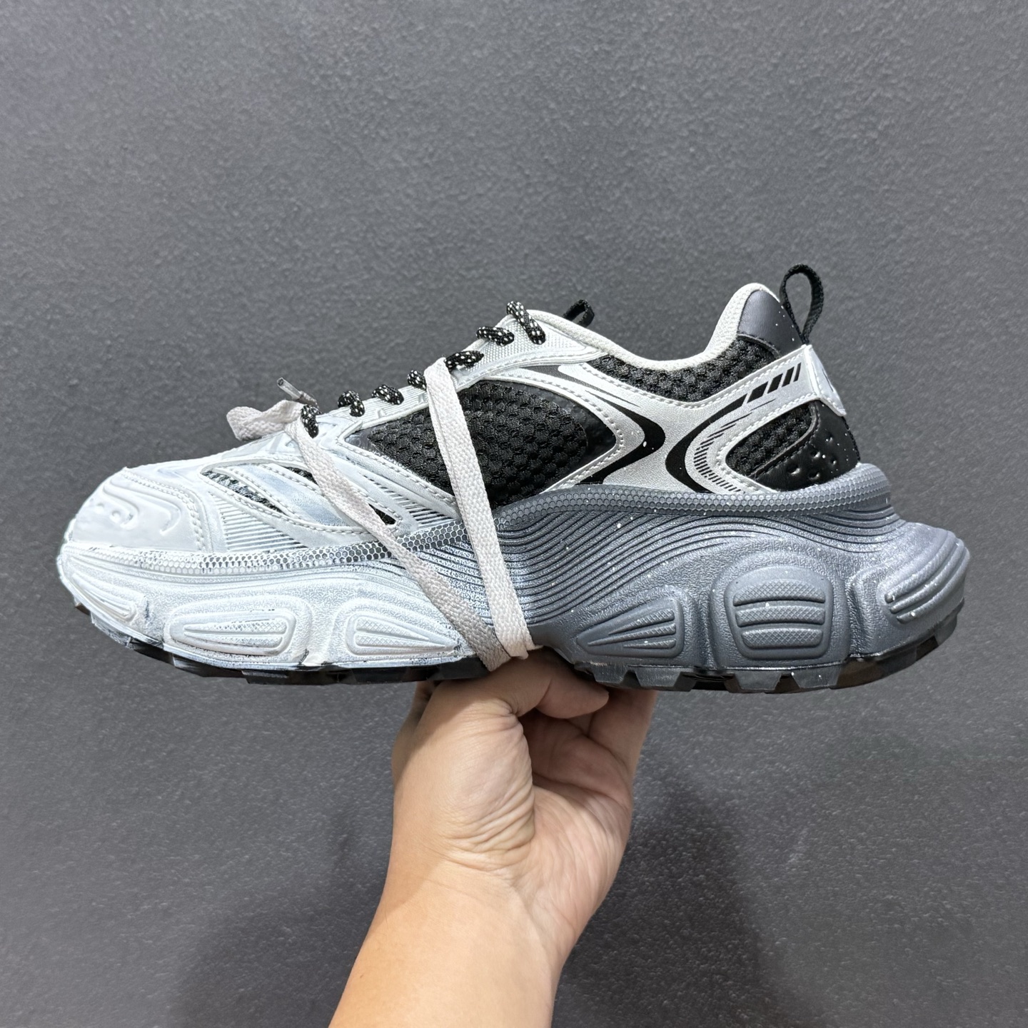 MLB NY 印花网红老爹跑鞋 手工定定制涂鸦恶作剧 3ASHWD15N2581