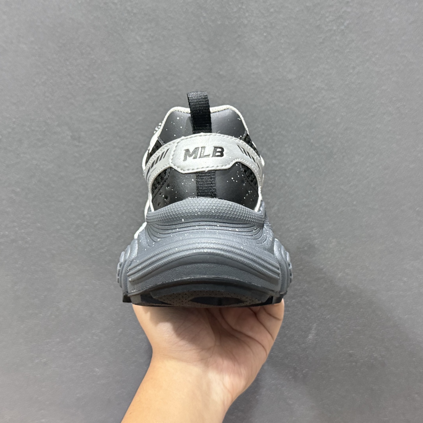 MLB NY 印花网红老爹跑鞋 手工定定制涂鸦恶作剧 3ASHWD15N2581