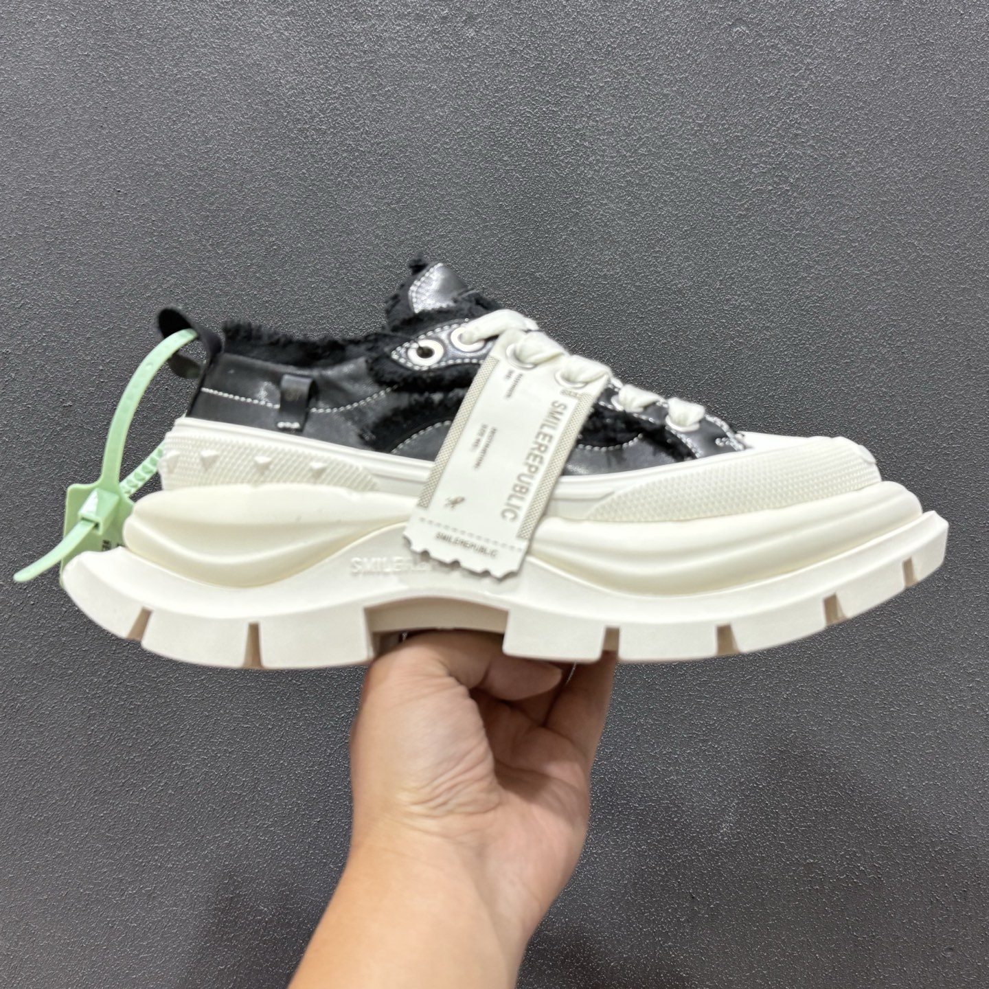 25s早春最新款SMILEREPUBLIC 三周年 檀健次老爹鞋2.0系列 Sr202301060012631 25s早春最新款SMILEREPUBLIC 三周年 檀健次老爹鞋2.0系列 Sr202301060012631