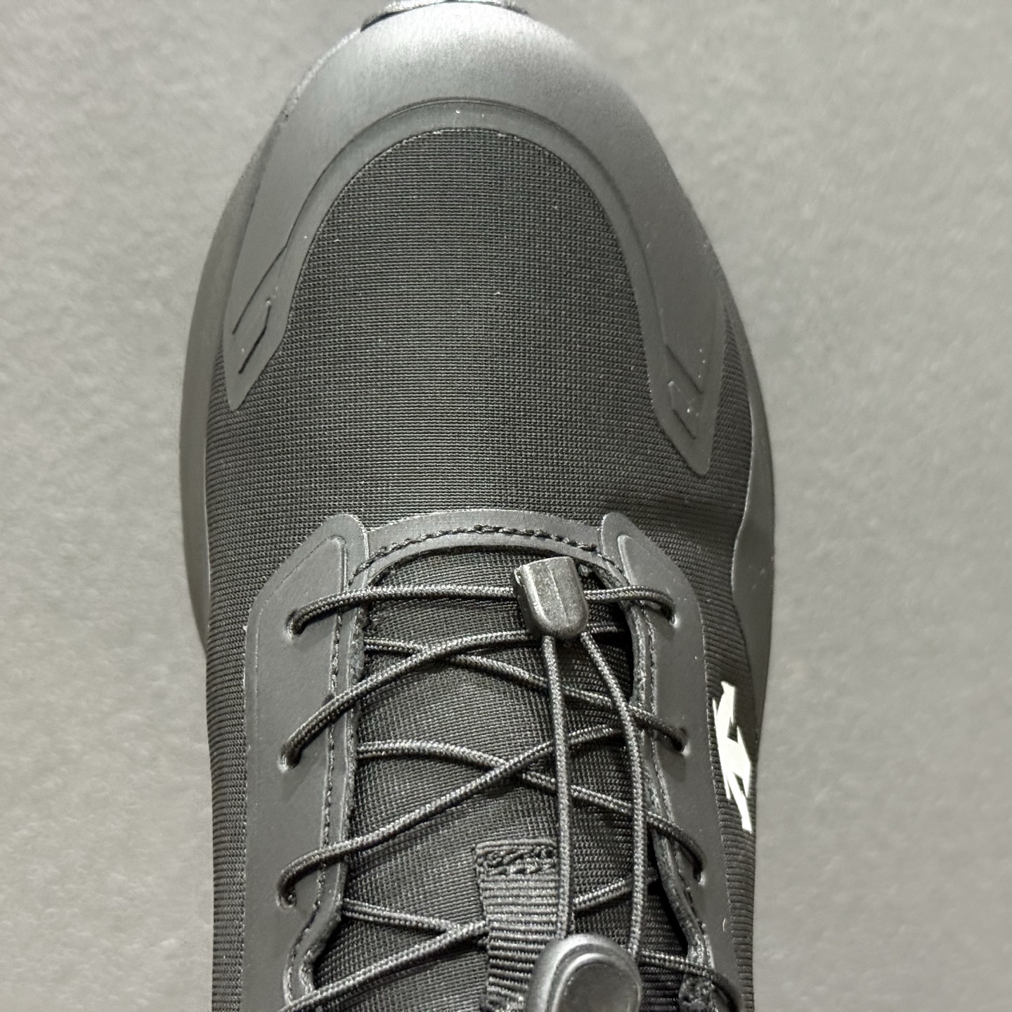 DESCENTE迪桑特 LAVITATE TRAIL WIRE 3.0 时尚休闲运动覆盖防水男子越野跑鞋