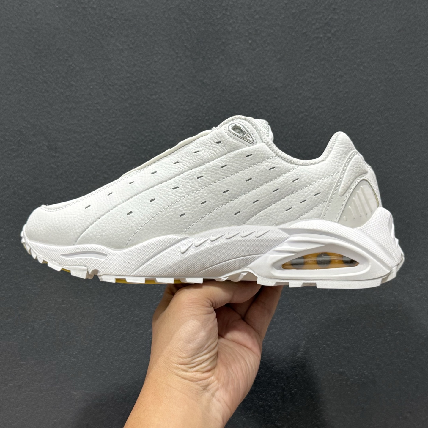 耐克 NIKE HStep Air Terra/NOCTA 男女士运动鞋气垫缓震篮球鞋 DH4692-100 耐克 NIKE HStep Air Terra/NOCTA 男女士运动鞋气垫缓震篮球鞋 DH4692-100