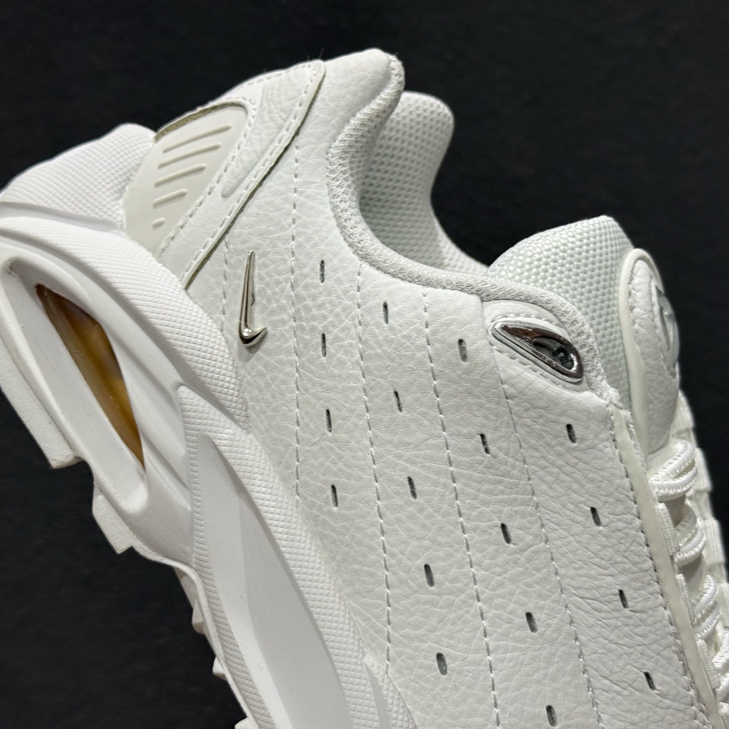 耐克 NIKE HStep Air Terra/NOCTA 男女士运动鞋气垫缓震篮球鞋 DH4692-100 耐克 NIKE HStep Air Terra/NOCTA 男女士运动鞋气垫缓震篮球鞋 DH4692-100