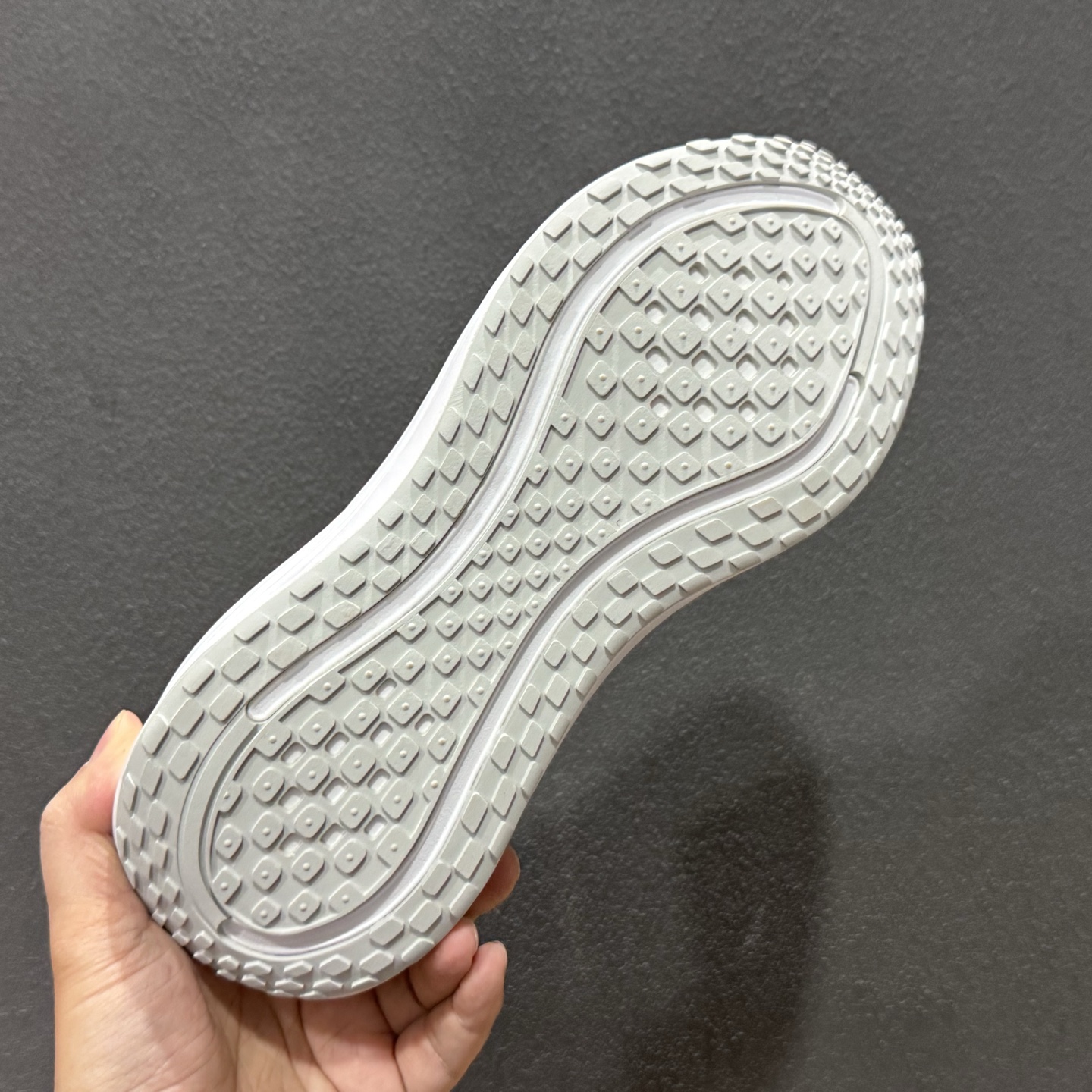 Nike Air Zoom Vomero Plus HV8150-102