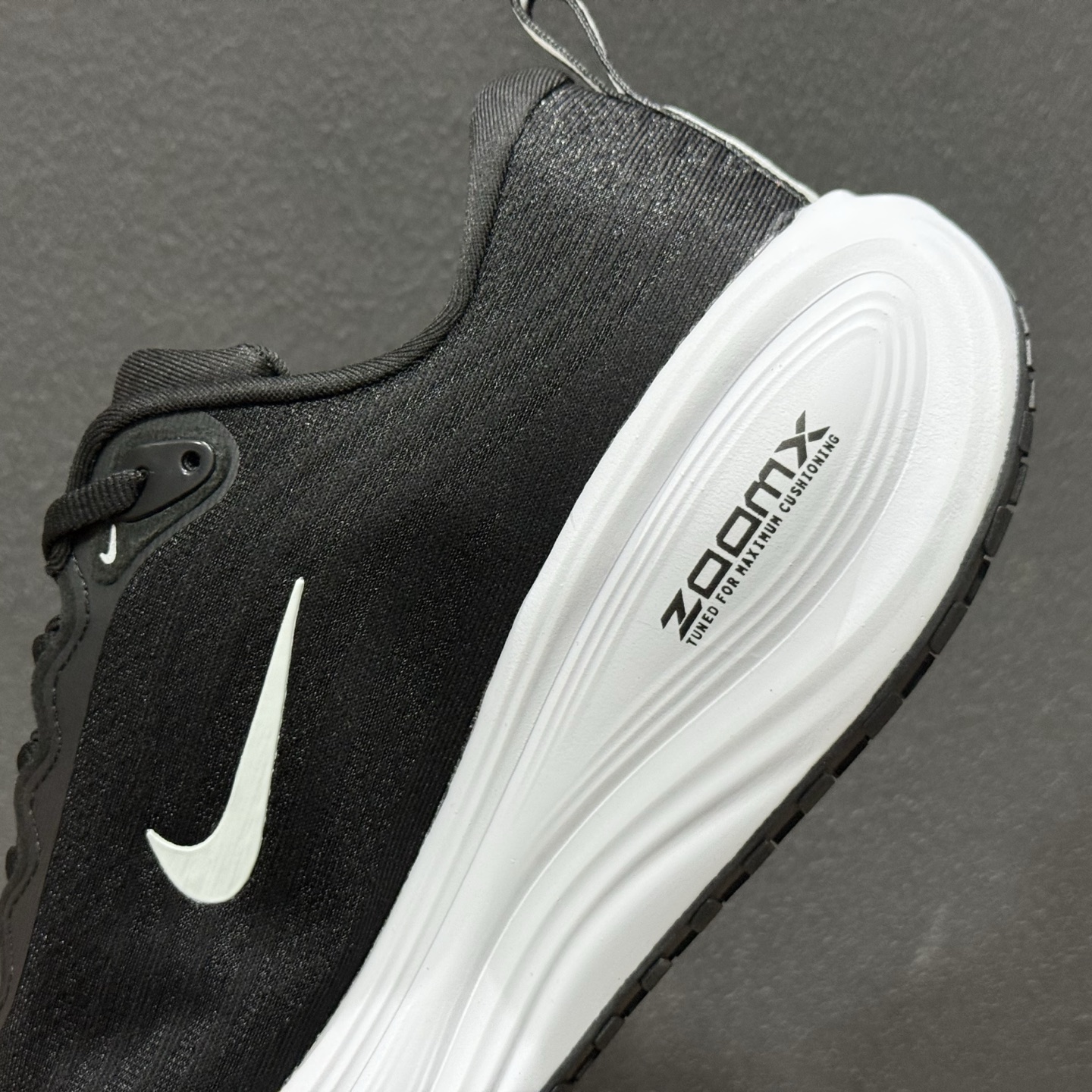 Nike Air Zoom Vomero Plus HV8150-002