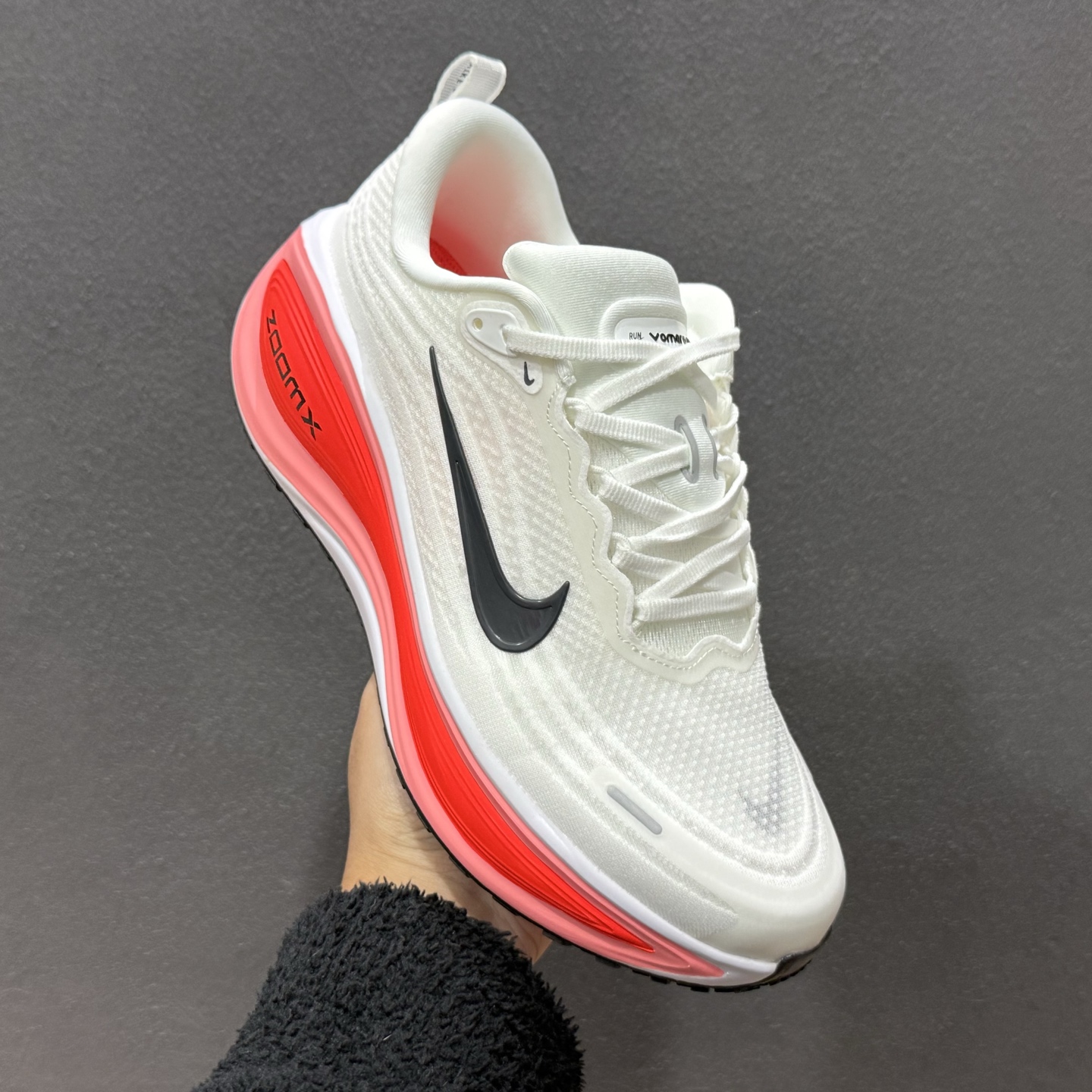Nike Air Zoom Vomero Plus HV8150-100