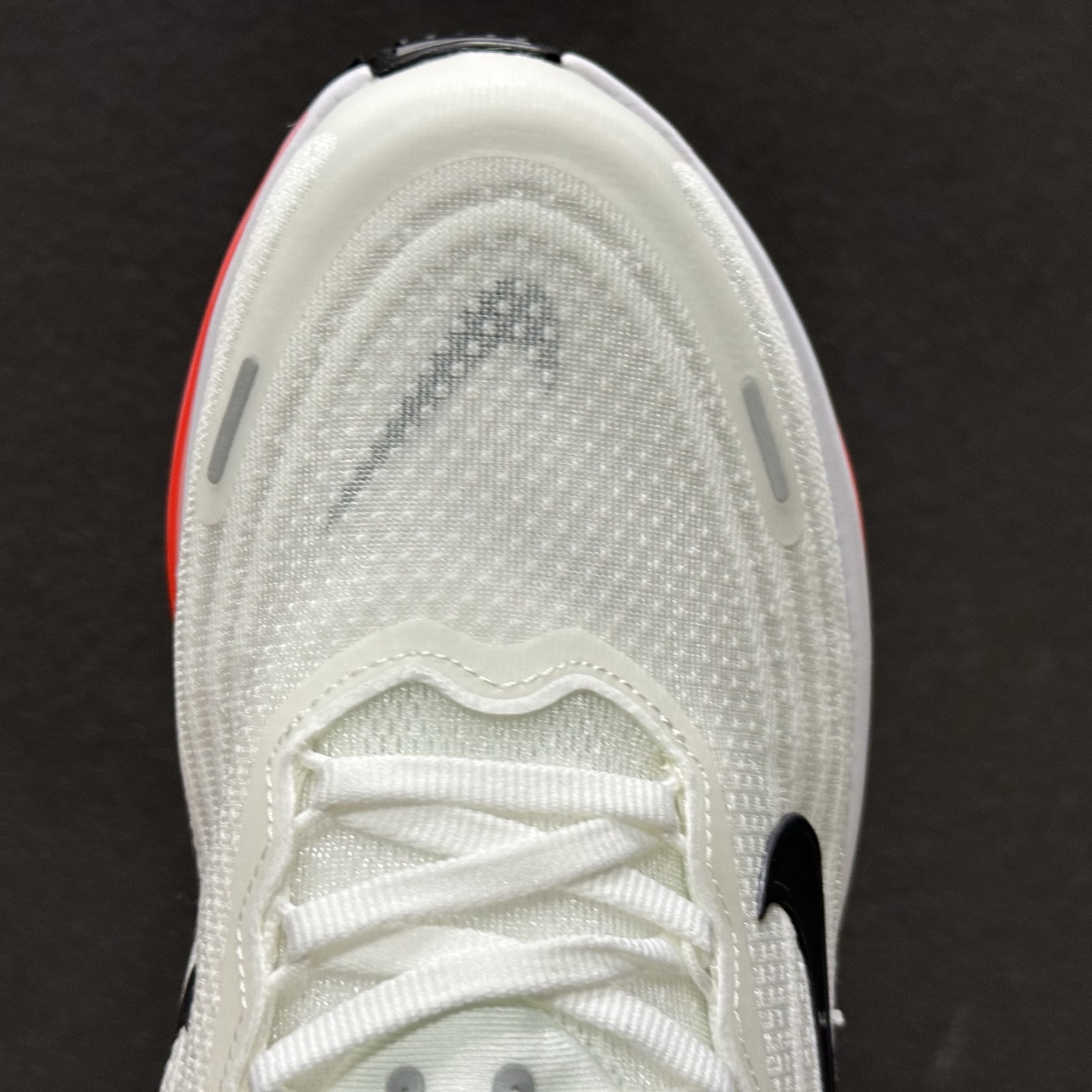 Nike Air Zoom Vomero Plus HV8150-100