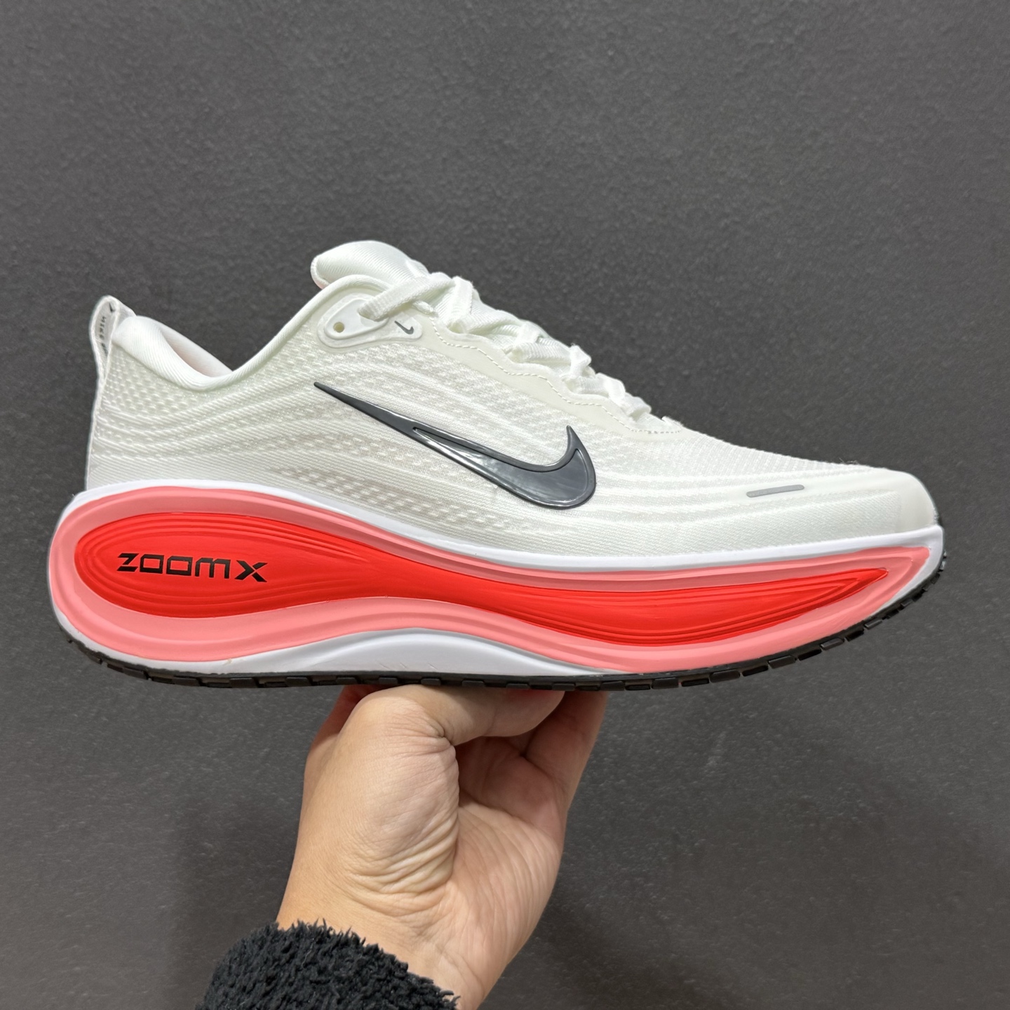 Nike Air Zoom Vomero Plus HV8150-100