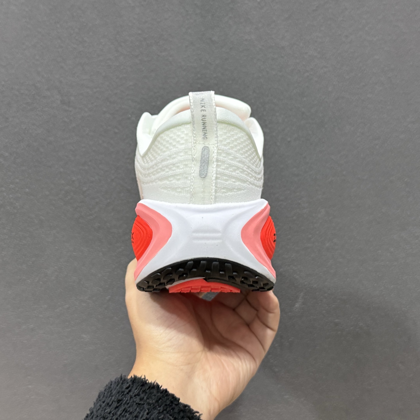 Nike Air Zoom Vomero Plus HV8150-100