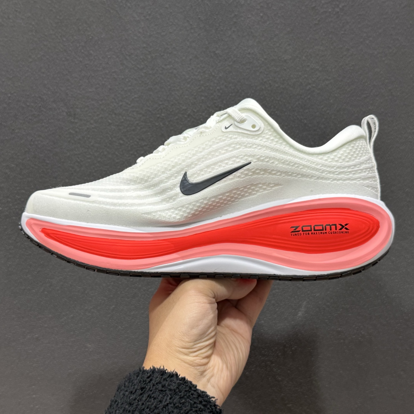 Nike Air Zoom Vomero Plus HV8150-100