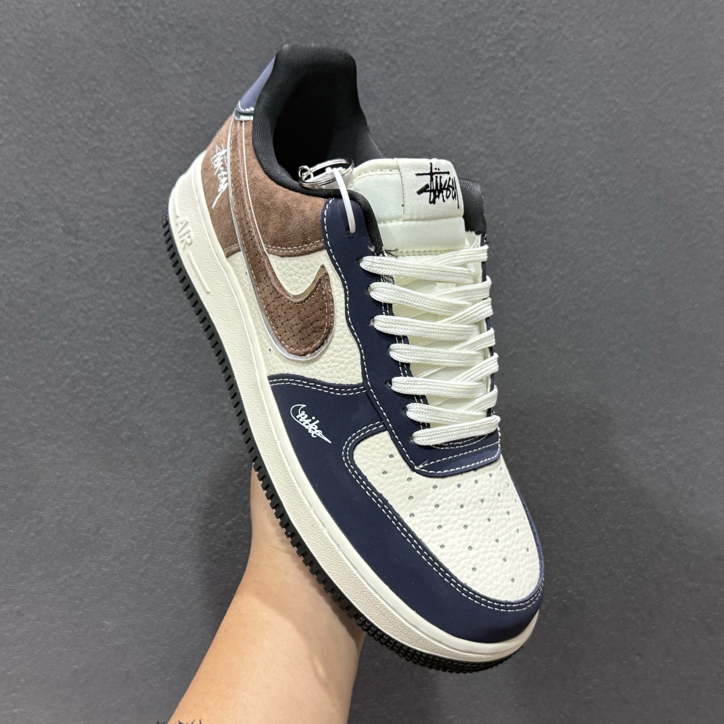 NIke Air Force 1 '07 Low “斯图西联名-蓝棕猪八革”空军一号 低帮 运动鞋 休闲鞋 DF0188-105
