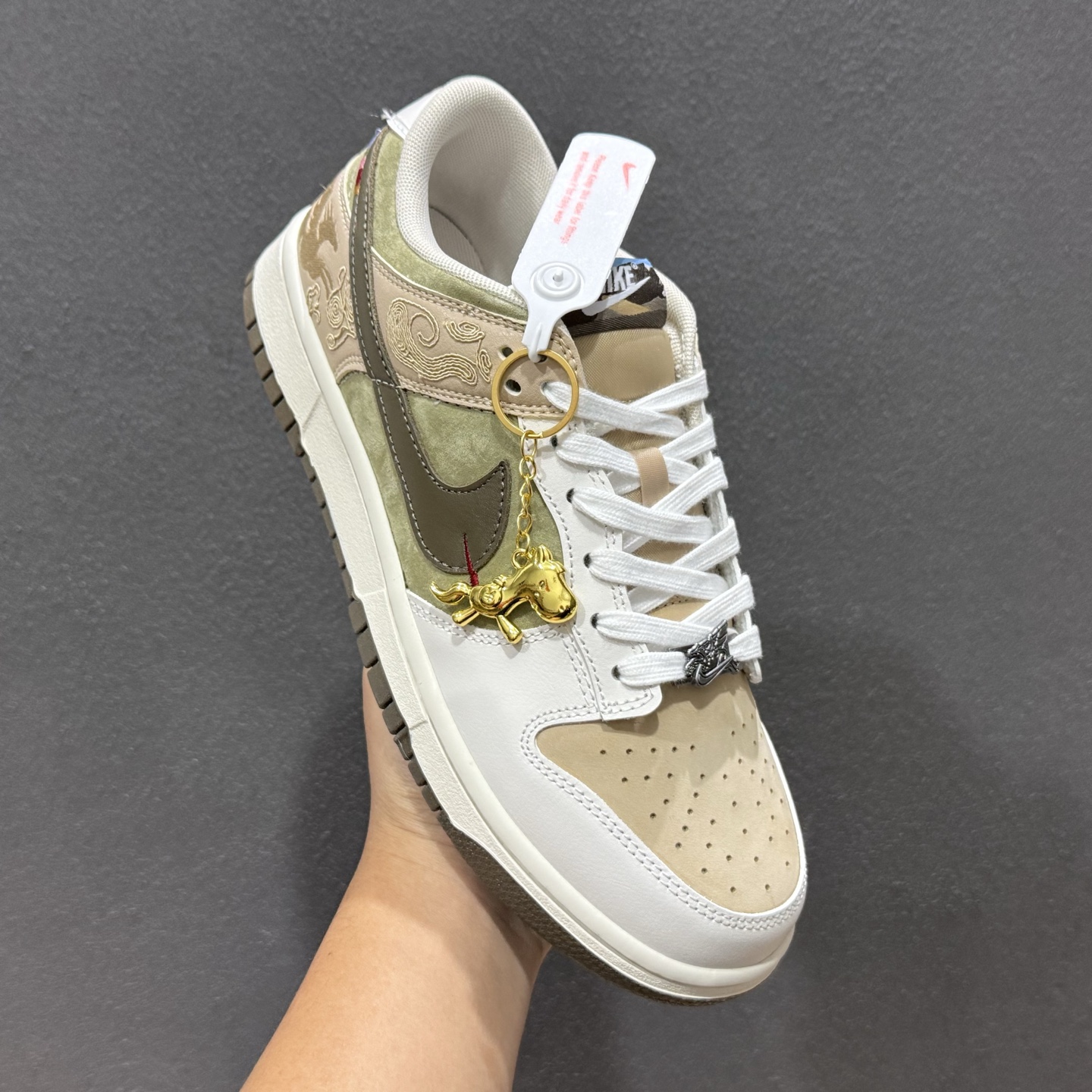 Nike SB Dunk Low“ 马年限定-头层皮” 周年高端定制 低帮休闲板鞋 IQ1118-220