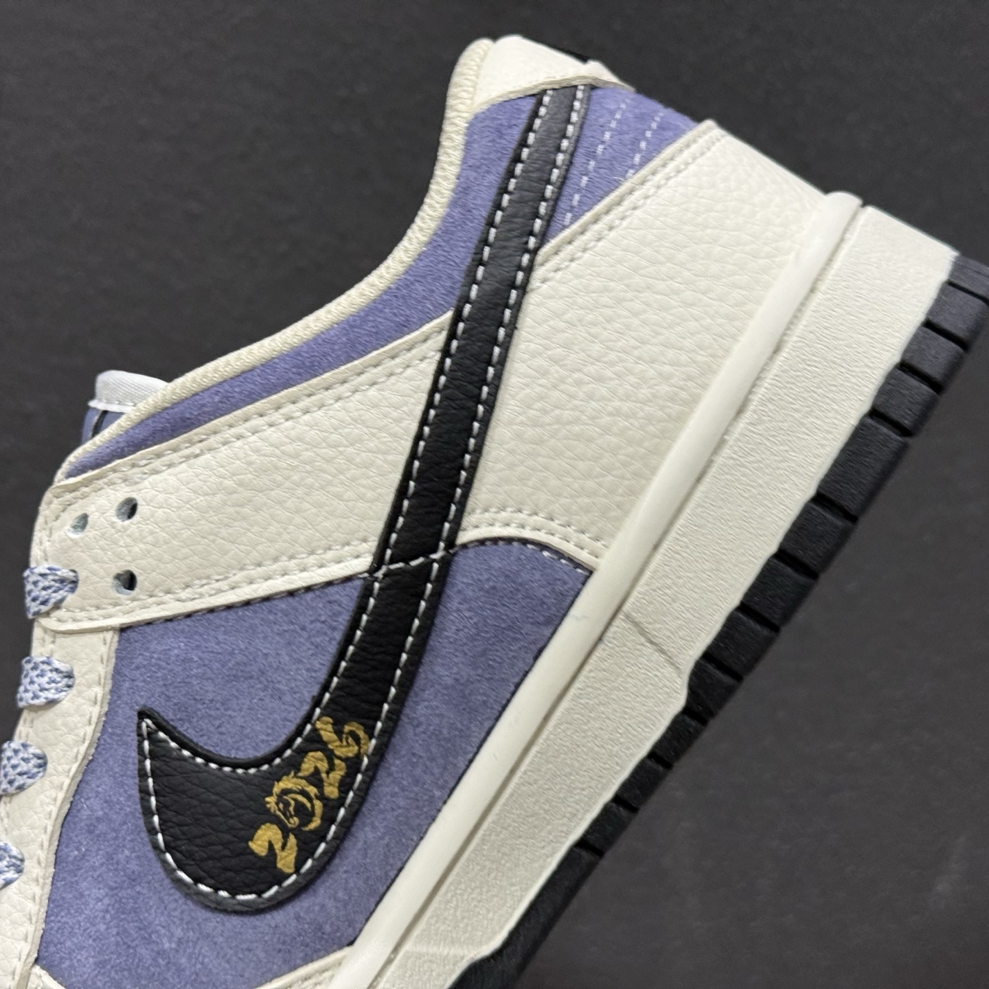 Nike SB Dunk Low“ Supreme联名—马年限定” 周年高端定制 低帮休闲板鞋 DN3168-015