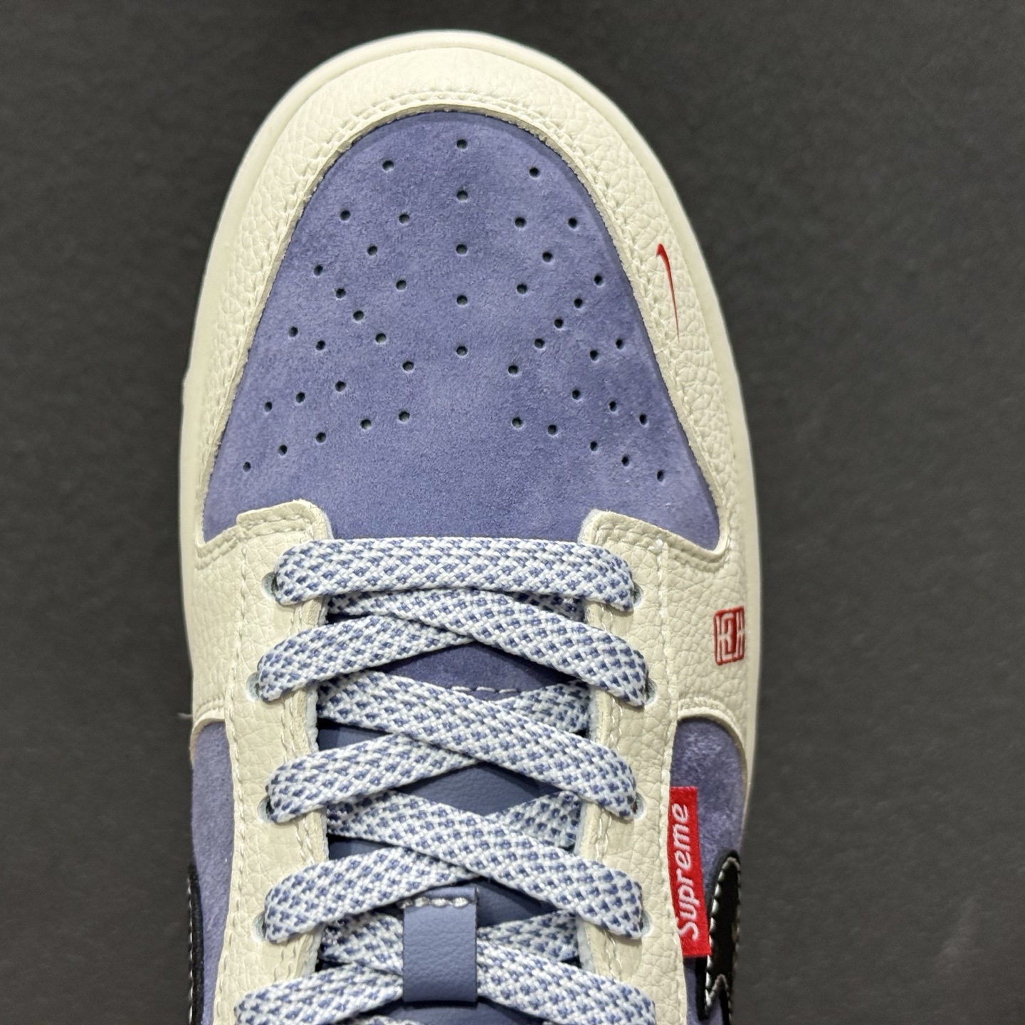 Nike SB Dunk Low“ Supreme联名—马年限定” 周年高端定制 低帮休闲板鞋 DN3168-015
