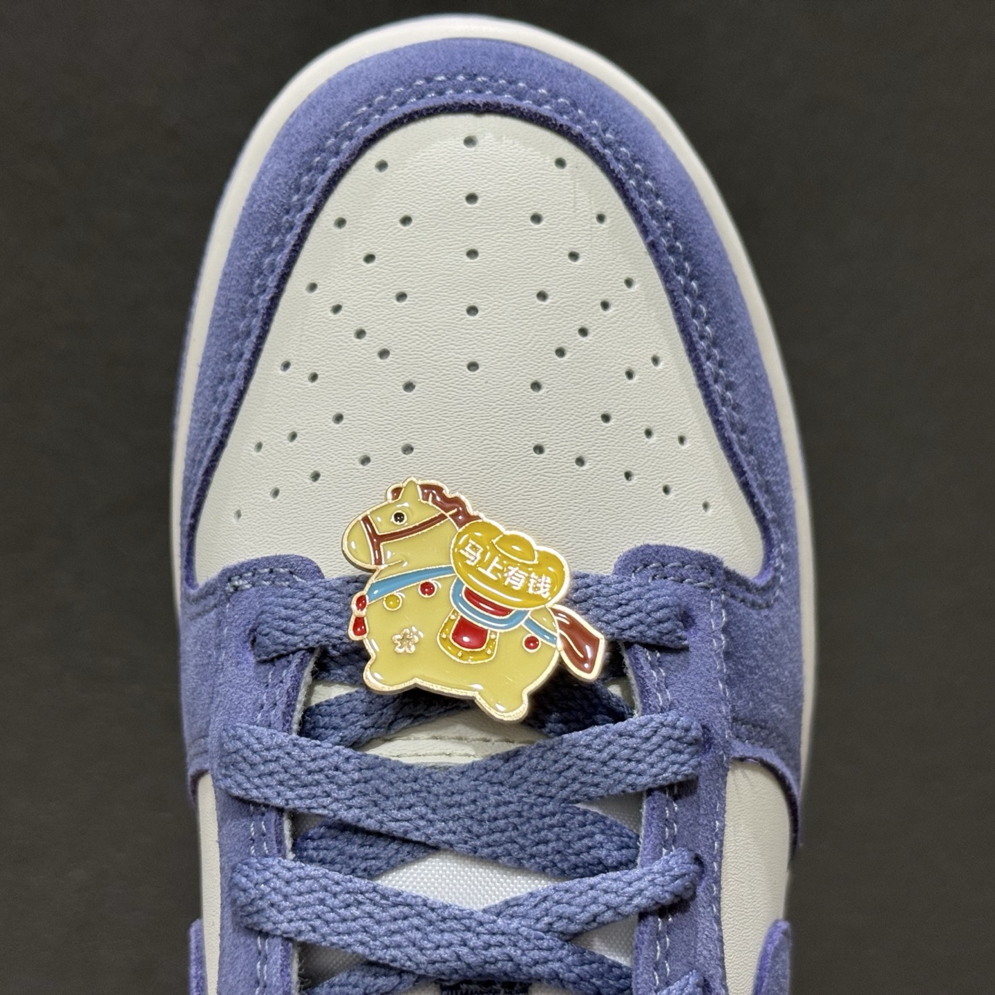 Nike SB Dunk Low 马年 蓝白 低帮休闲板鞋 IB4417-103 Nike SB Dunk Low 马年 蓝白 低帮休闲板鞋 IB4417-103