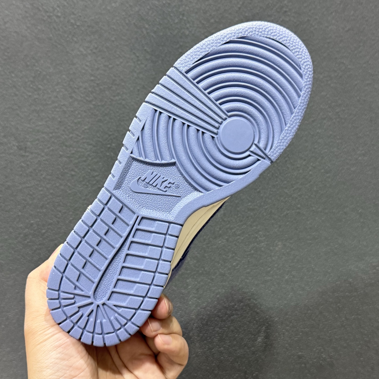 Nike SB Dunk Low 马年 蓝白 低帮休闲板鞋 IB4417-103 Nike SB Dunk Low 马年 蓝白 低帮休闲板鞋 IB4417-103