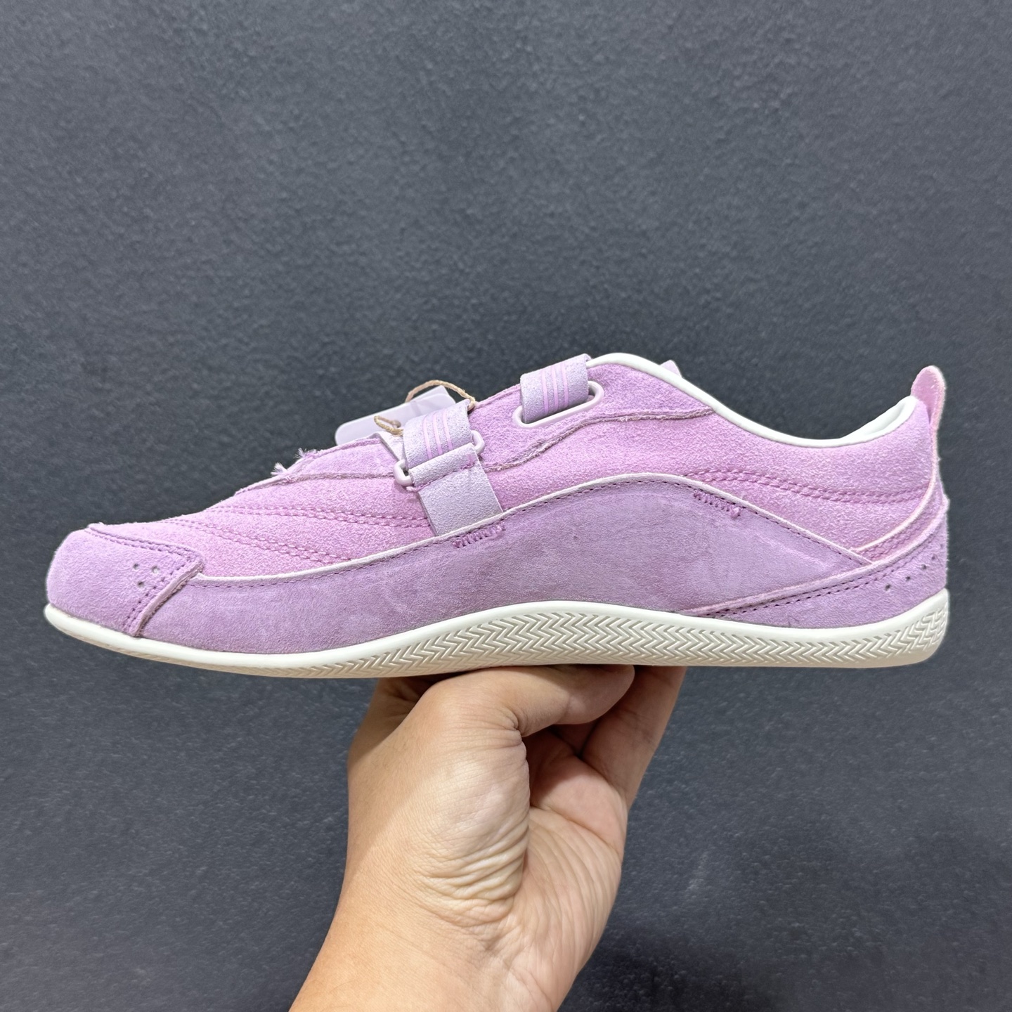 AD 阿迪 Urban Reverie 绑带 复古休闲鞋 KJ4035-126