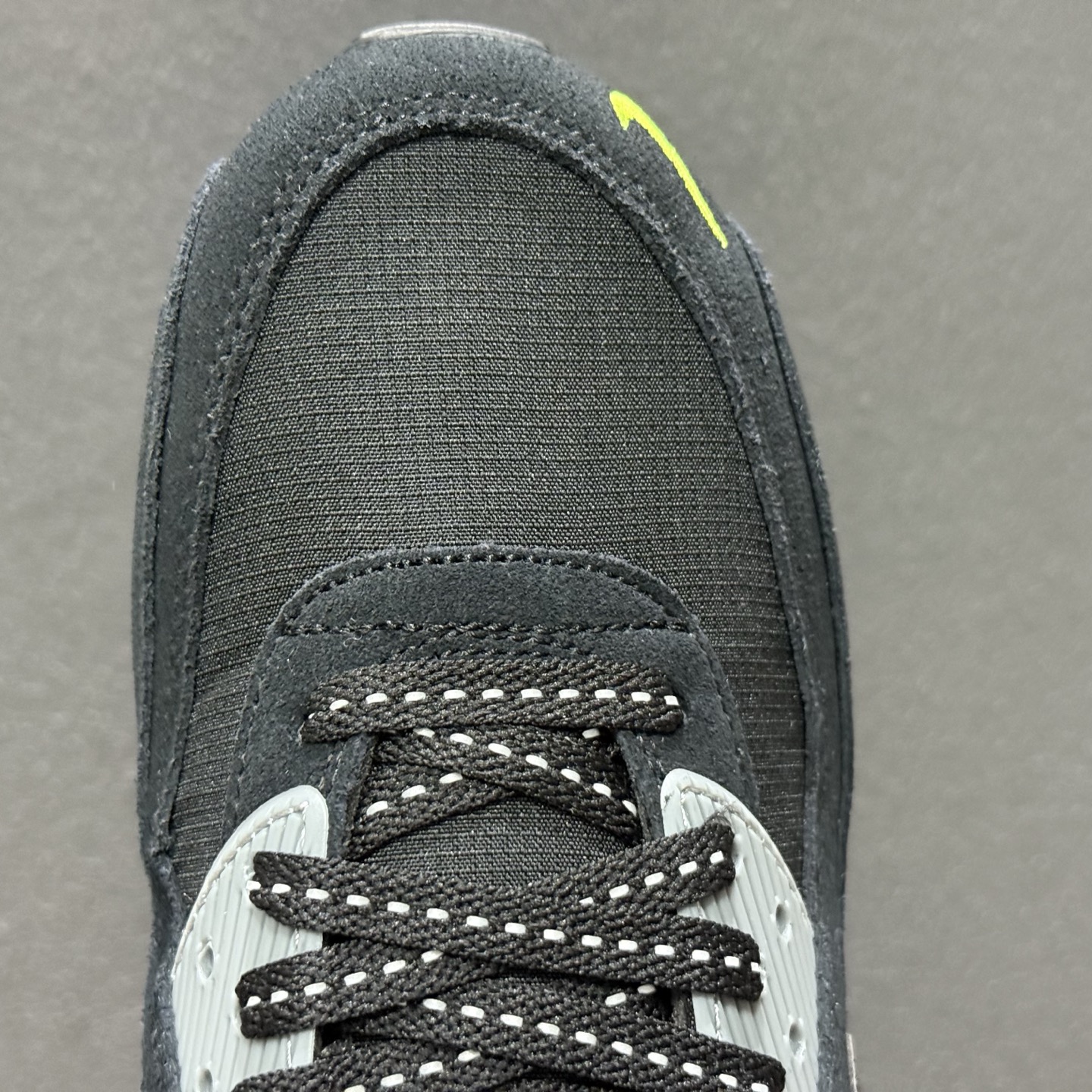 Nike Air Max 90 低帮气垫跑鞋 FQ2377-001 Nike Air Max 90 低帮气垫跑鞋 FQ2377-001