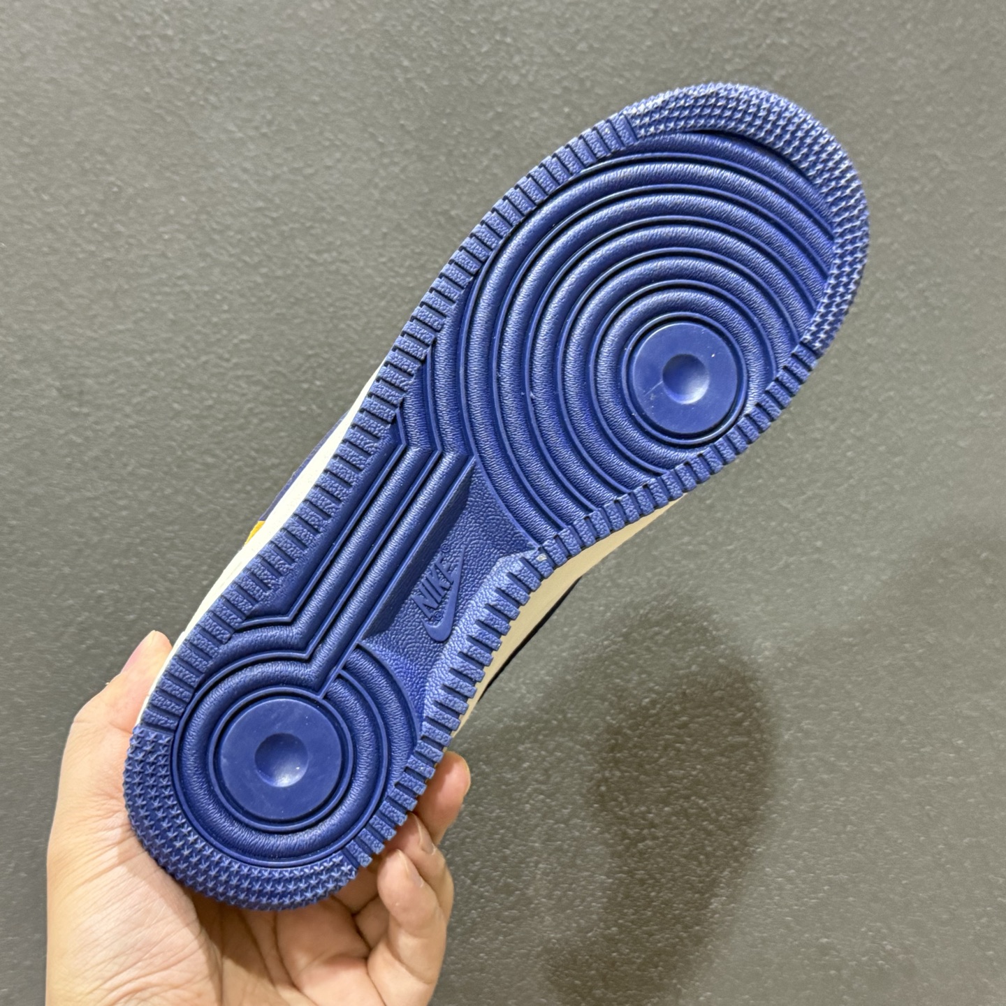 260 NIke Air Force 1 '07 Low 白灰棕蓝拼接 空军一号低帮 HF2794-100-Chinese UA Cheap High Quatity Brand Clothes Bags handbags Sneakers wholesale wholesaler seller from China Factory suppliers Fashion Clothing Shoes best Quality Beautiful Price 260 NIke Air Force 1 '07 Low 白灰棕蓝拼接 空军一号低帮 HF2794-100
