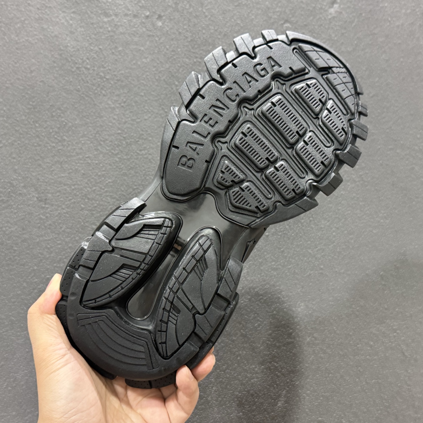 代购版 Balenciaga巴黎世家 Track Trail 黑色 542436WTRPG