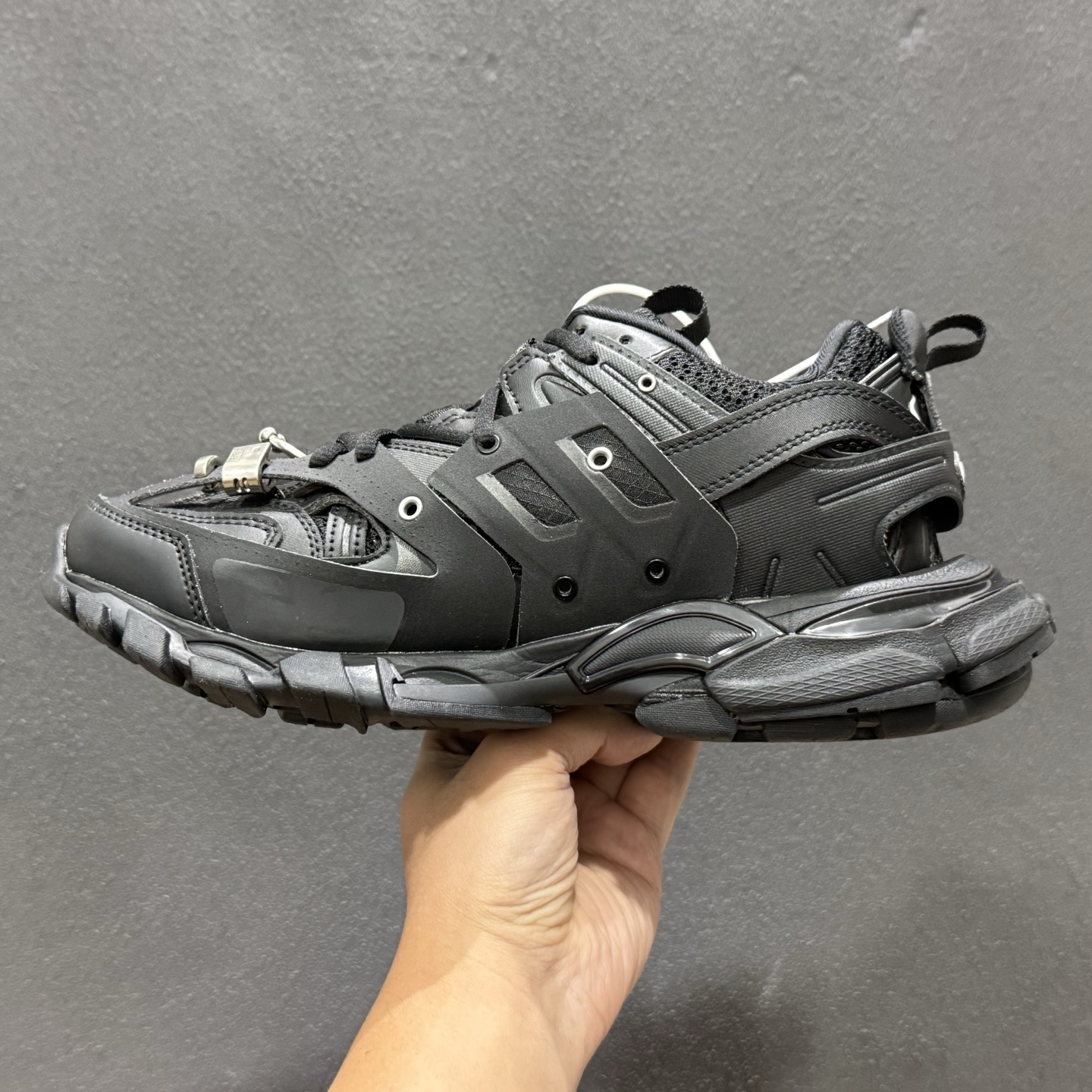 代购版 Balenciaga巴黎世家 Track Trail 黑色 542436WTRPG