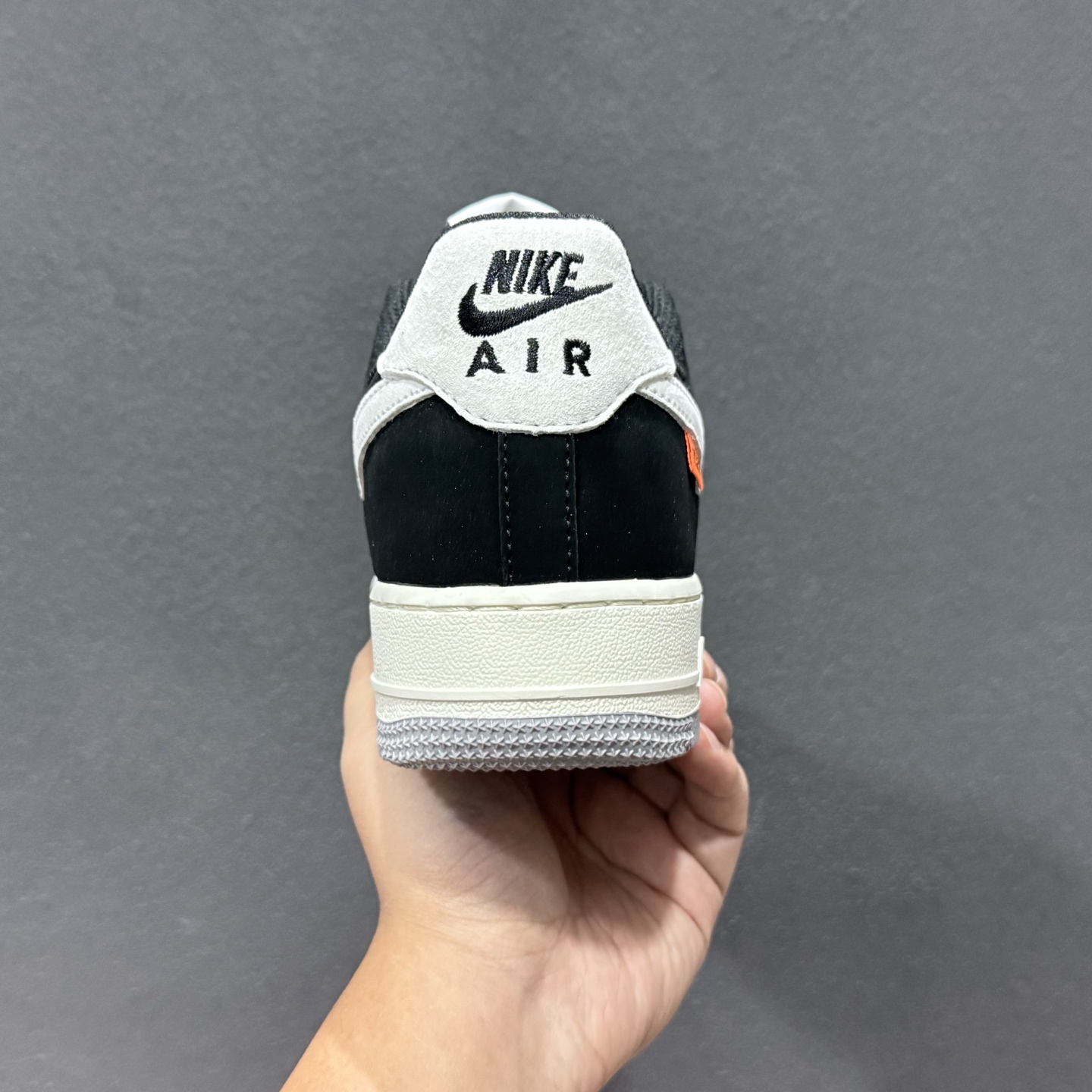 Nike Air Force 1'07 Low 墨黑灰白 空军一号低帮休闲板鞋 FQ3544-001 Nike Air Force 1'07 Low 墨黑灰白 空军一号低帮休闲板鞋 FQ3544-001