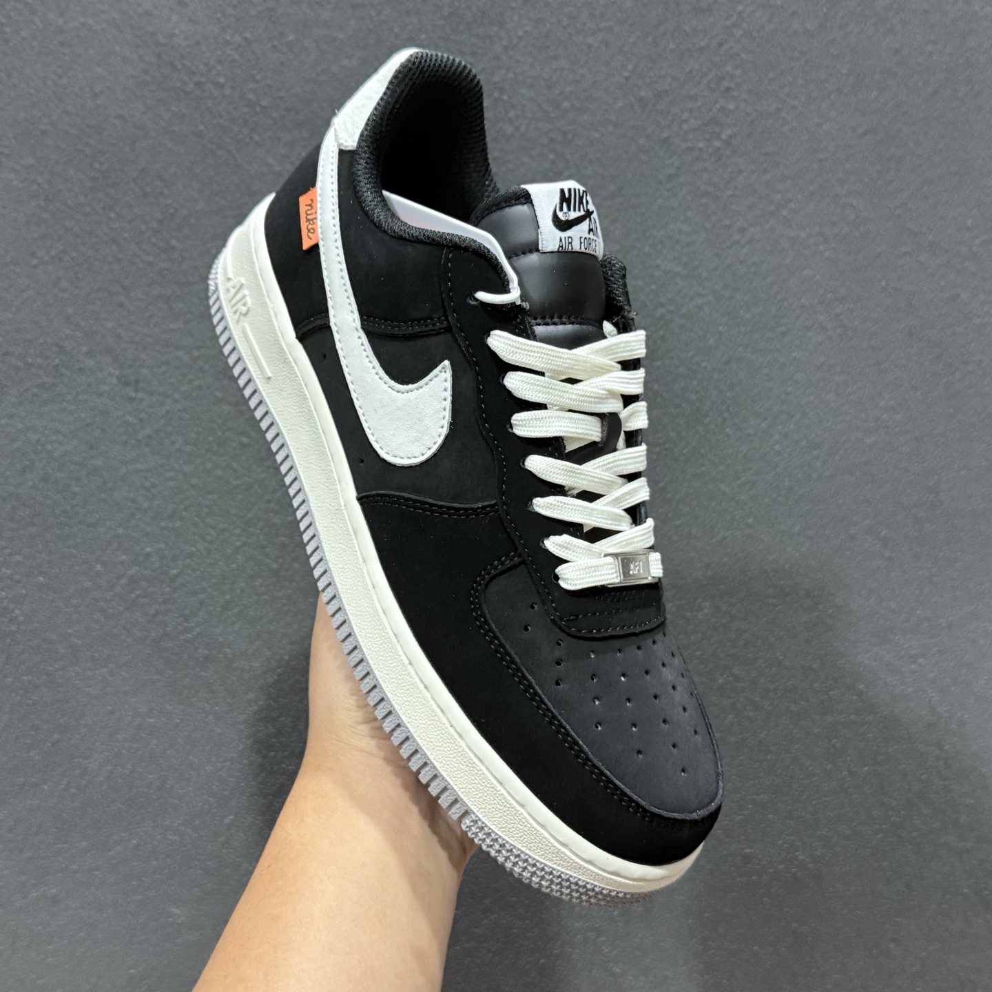 Nike Air Force 1'07 Low 墨黑灰白 空军一号低帮休闲板鞋 FQ3544-001 Nike Air Force 1'07 Low 墨黑灰白 空军一号低帮休闲板鞋 FQ3544-001