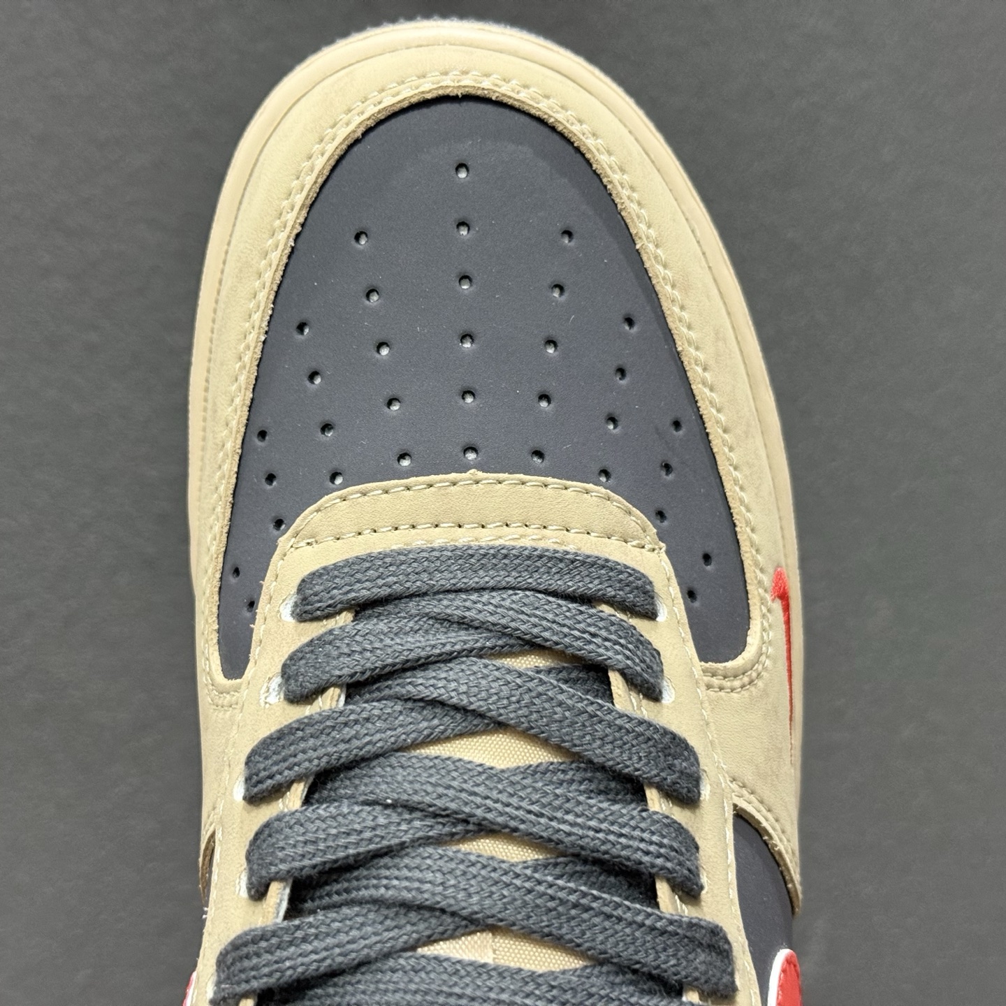260 Nike Air Force 1'07 Low 马年限定联名 摩卡棕红 空军一号低帮休闲板鞋 KD1688-002-Chinese UA Cheap High Quatity Brand Clothes Bags handbags Sneakers wholesale wholesaler seller from China Factory suppliers Fashion Clothing Shoes best Quality Beautiful Price 260 Nike Air Force 1'07 Low 马年限定联名 摩卡棕红 空军一号低帮休闲板鞋 KD1688-002