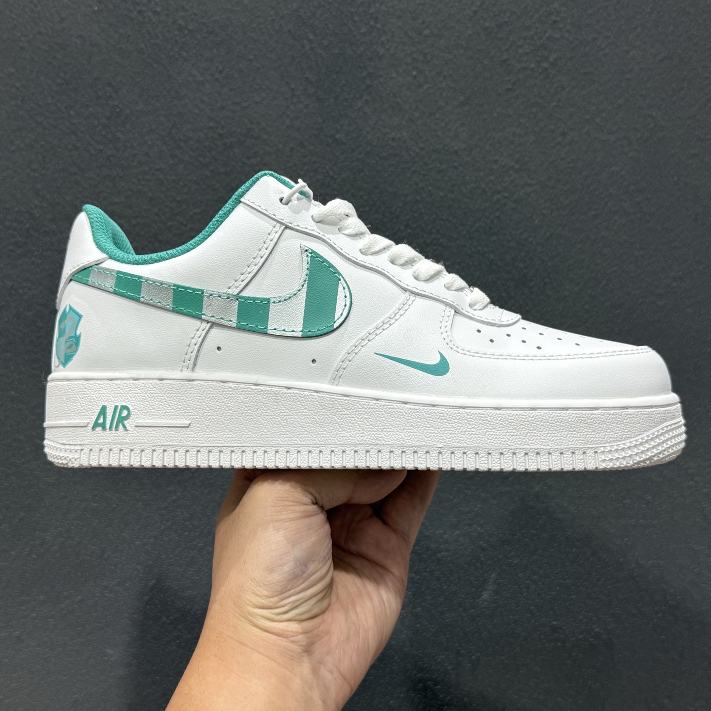 NIke Air Force 1 ’07 Low “十二生肖”空军一号 低帮 运动鞋 CW2288-111 NIke Air Force 1 ’07 Low “十二生肖”空军一号 低帮 运动鞋 CW2288-111