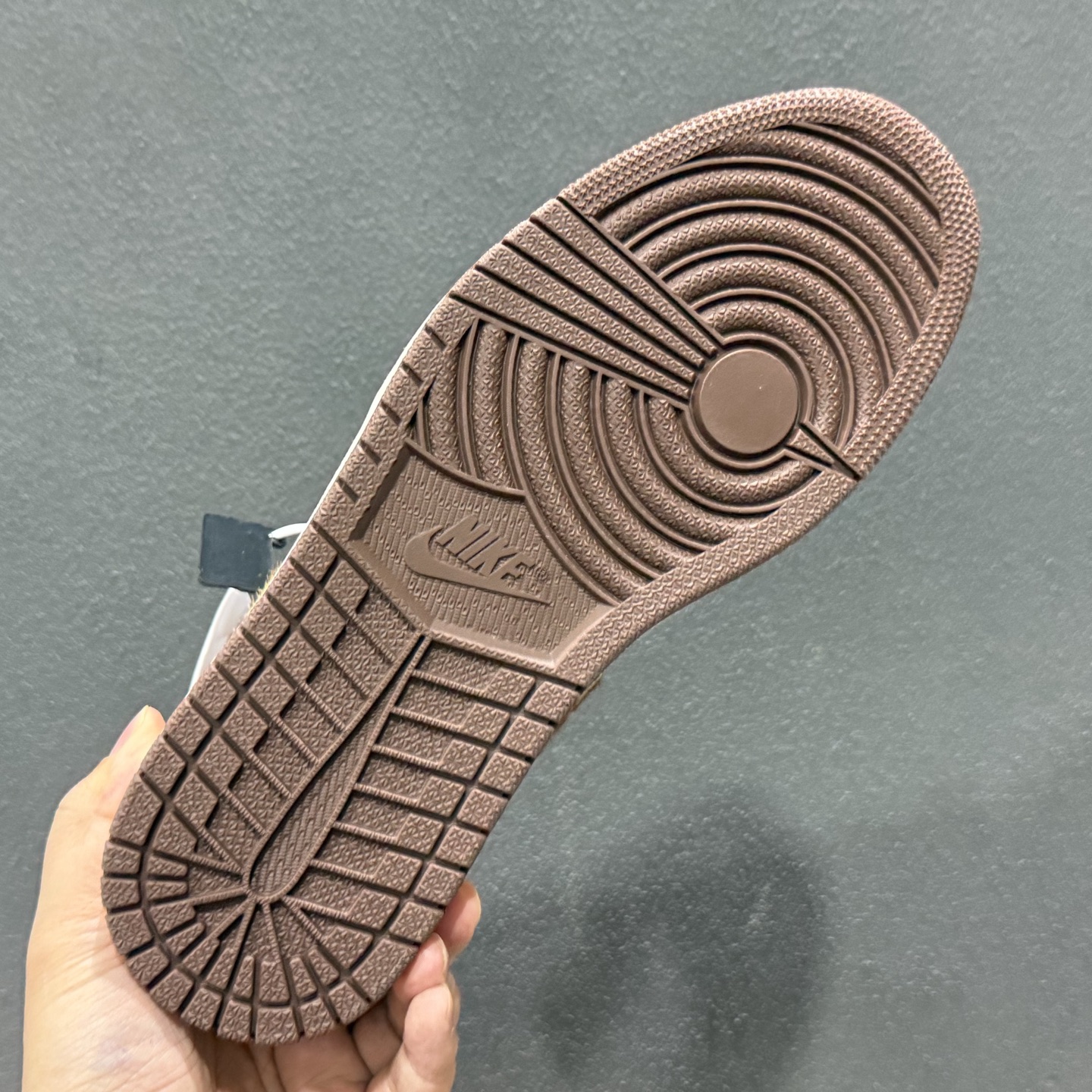 220 H11顶级版本 Nike AIR JORDAN 1 LOW SE IQ5321-121-Chinese UA Cheap High Quatity Brand Clothes Bags handbags Sneakers wholesale wholesaler seller from China Factory suppliers Fashion Clothing Shoes best Quality Beautiful Price 220 H11顶级版本 Nike AIR JORDAN 1 LOW SE IQ5321-121