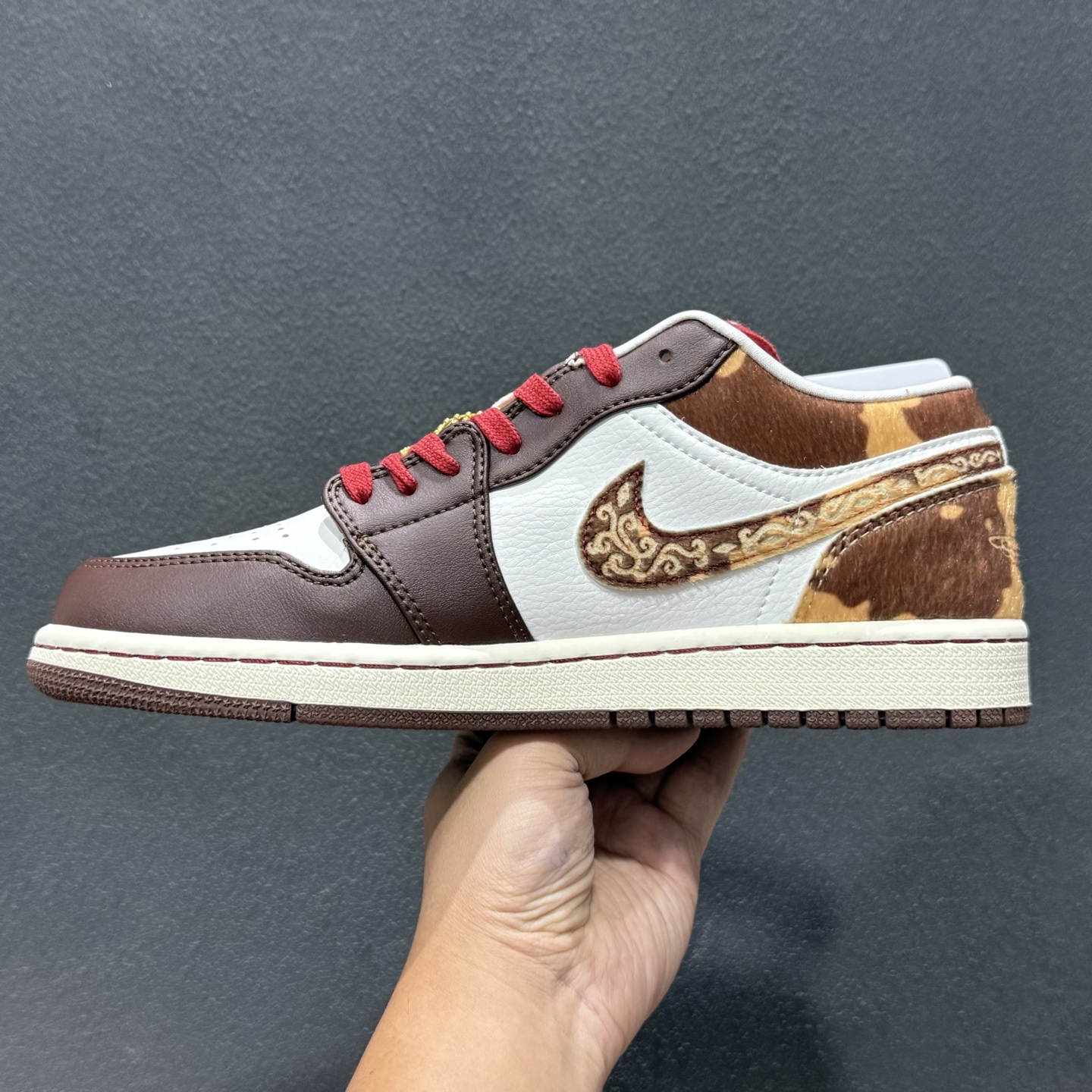 220 H11顶级版本 Nike AIR JORDAN 1 LOW SE IQ5321-121-Chinese UA Cheap High Quatity Brand Clothes Bags handbags Sneakers wholesale wholesaler seller from China Factory suppliers Fashion Clothing Shoes best Quality Beautiful Price 220 H11顶级版本 Nike AIR JORDAN 1 LOW SE IQ5321-121