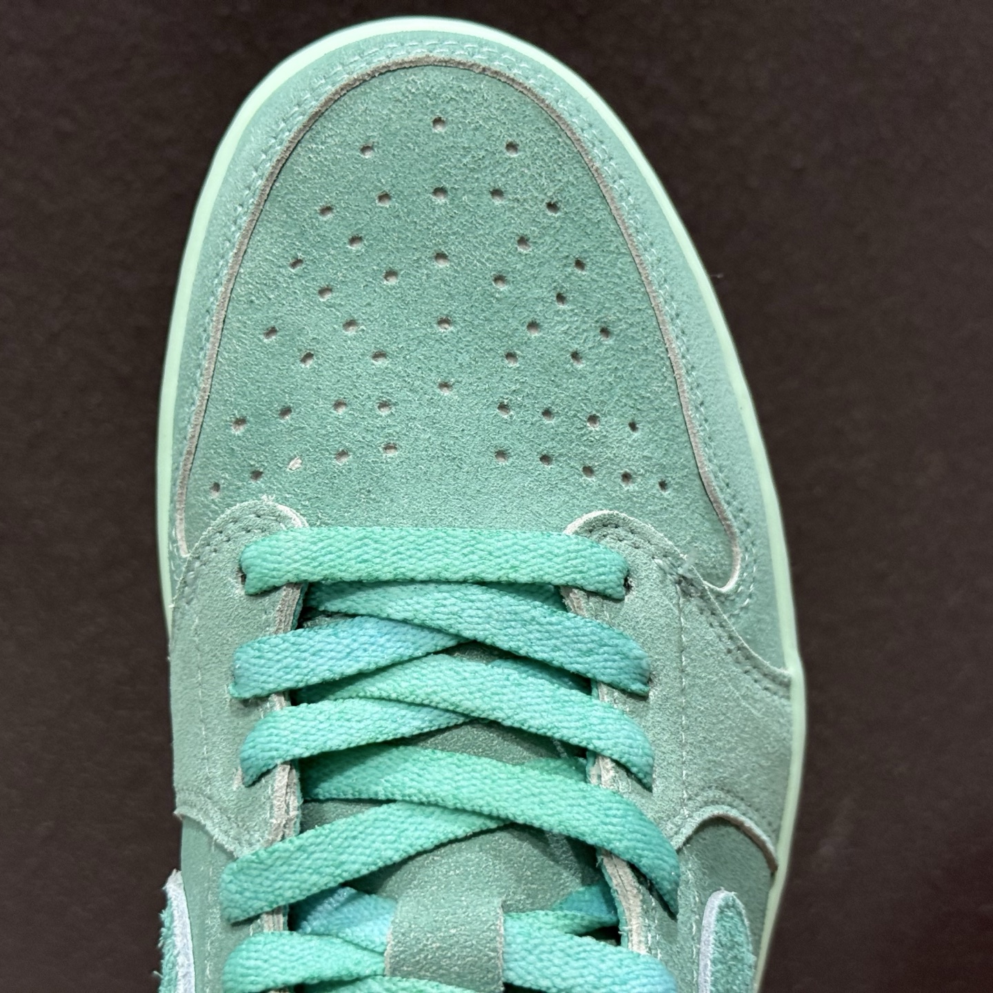 Nike AIR JORDAN 1 LOW SE HQ8111-300