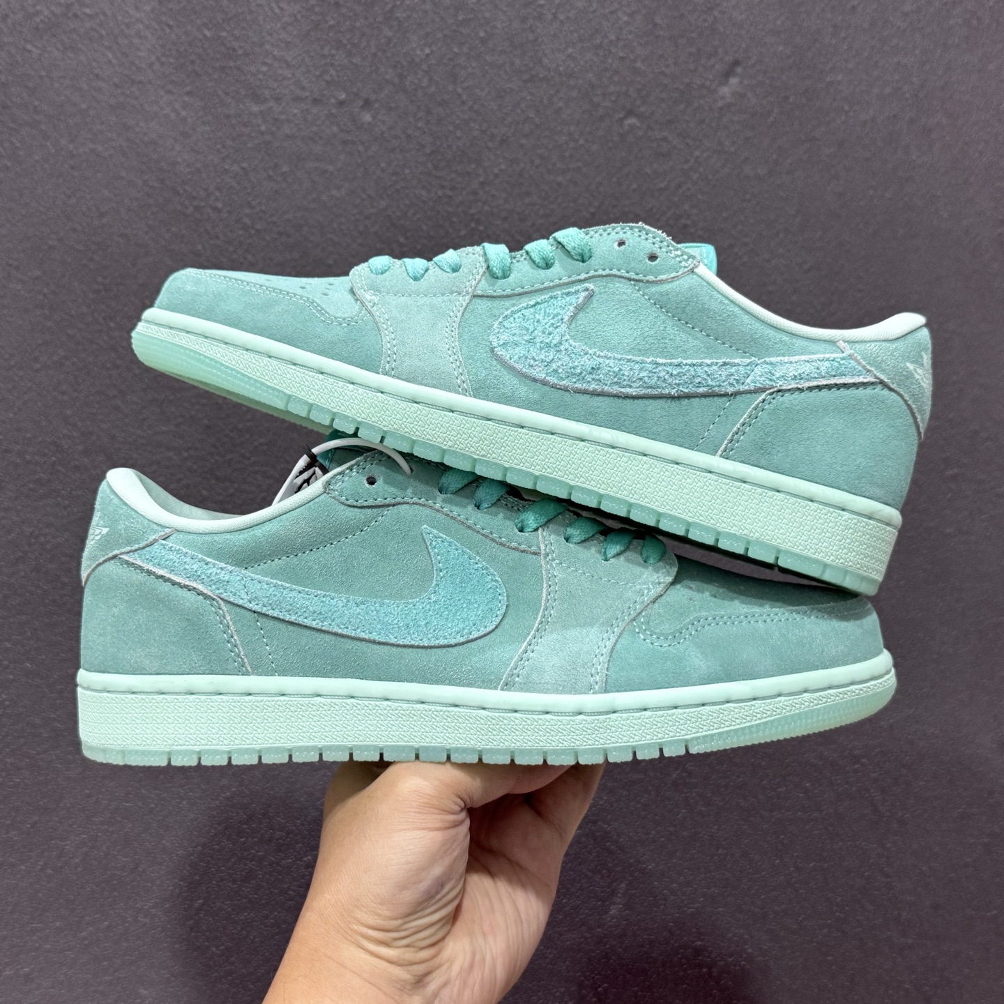 Nike AIR JORDAN 1 LOW SE HQ8111-300