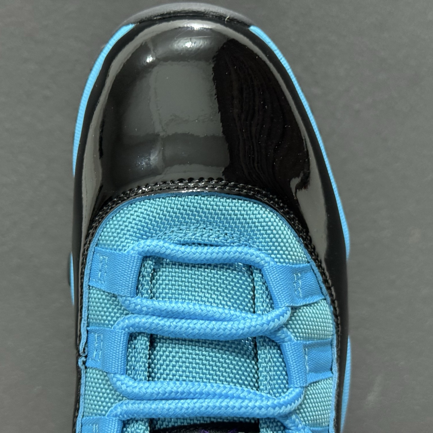 Air Jordan 11 Retro AJ11 乔11蓝黑 CT8012-440 Air Jordan 11 Retro AJ11 乔11蓝黑 CT8012-440