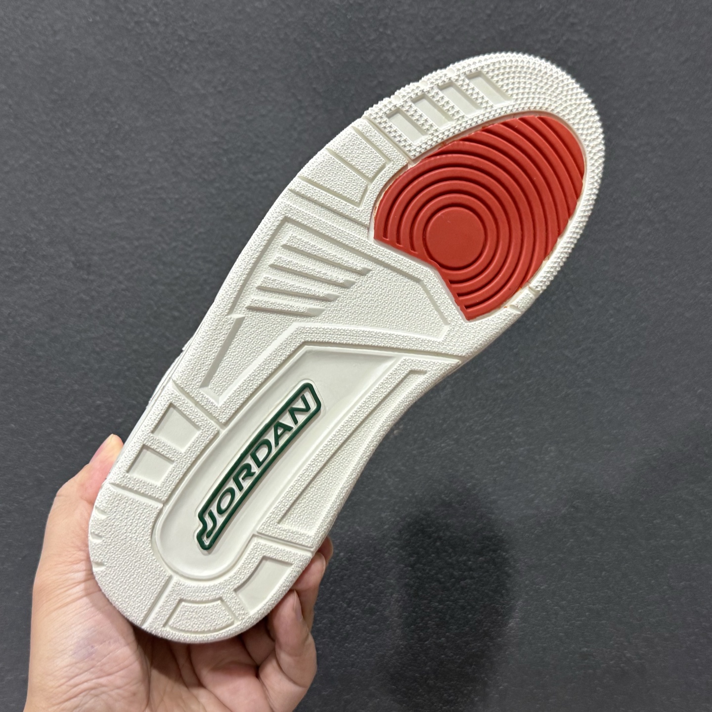 Air Jordan 3 Mexico ”El Vuelo” AJ3 乔3墨西哥限定 IO1752-100 Air Jordan 3 Mexico ”El Vuelo” AJ3 乔3墨西哥限定 IO1752-100