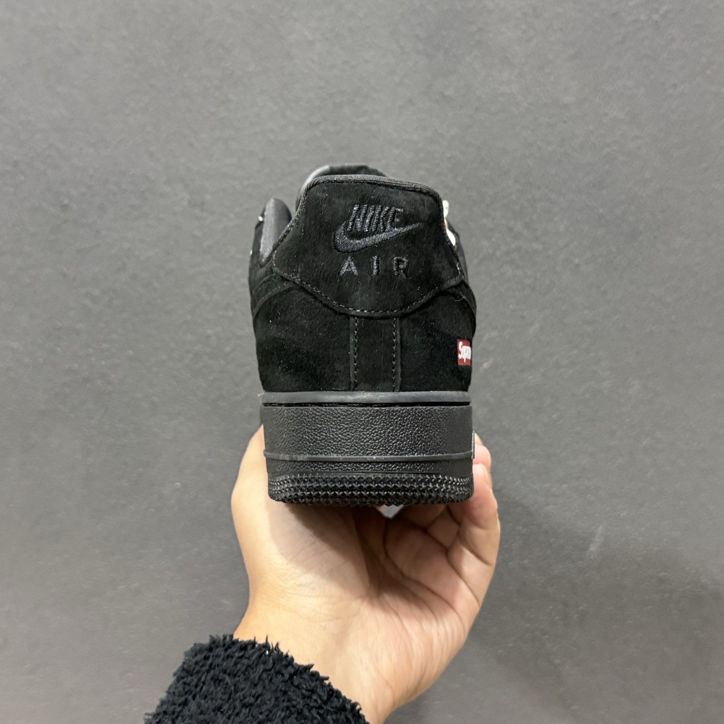 Nike Air Force 1 Low Supreme联名 DF0188-119 Nike Air Force 1 Low Supreme联名 DF0188-119