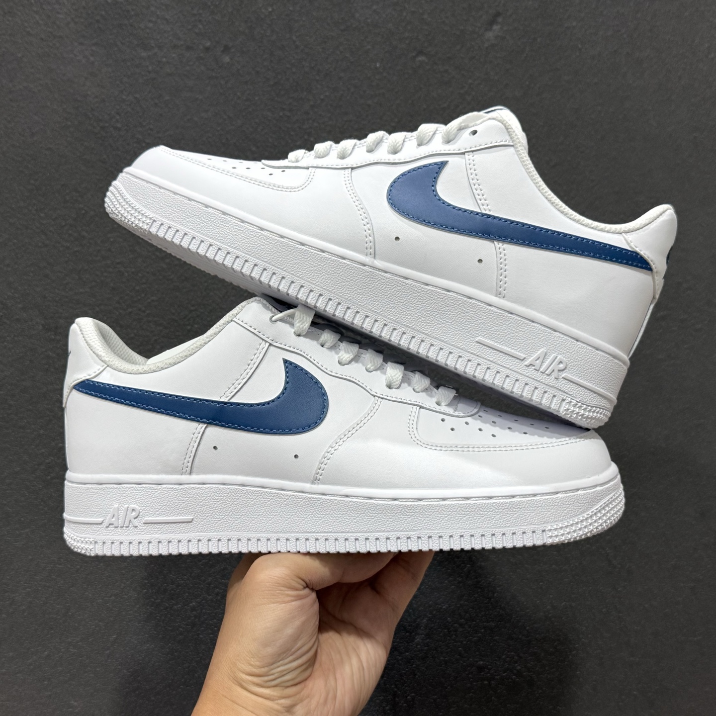 200 Nike Air Force 1'07 Low 空军一号低帮休闲板鞋 FJ4146-123-Chinese UA Cheap High Quatity Brand Clothes Bags handbags Sneakers wholesale wholesaler seller from China Factory suppliers Fashion Clothing Shoes best Quality Beautiful Price 200 Nike Air Force 1'07 Low 空军一号低帮休闲板鞋 FJ4146-123