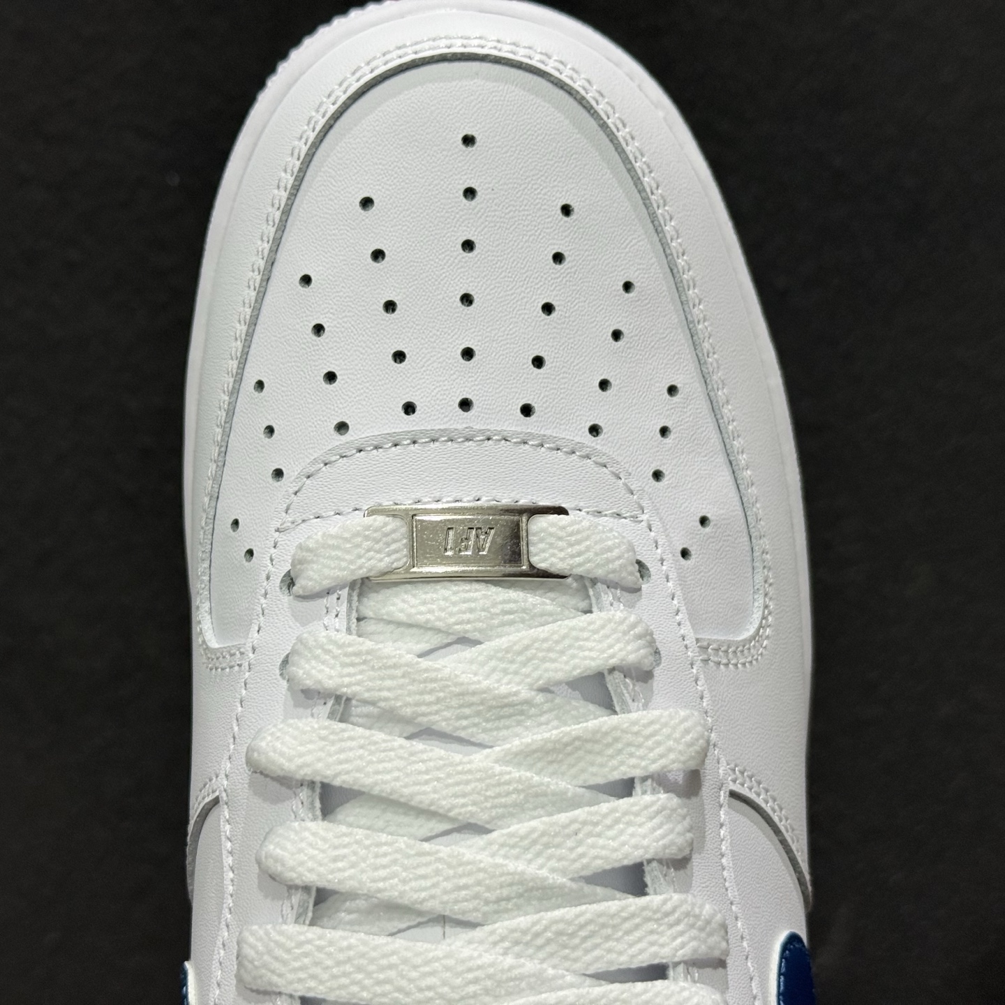 200 Nike Air Force 1'07 Low 空军一号低帮休闲板鞋 FJ4146-123-Chinese UA Cheap High Quatity Brand Clothes Bags handbags Sneakers wholesale wholesaler seller from China Factory suppliers Fashion Clothing Shoes best Quality Beautiful Price 200 Nike Air Force 1'07 Low 空军一号低帮休闲板鞋 FJ4146-123