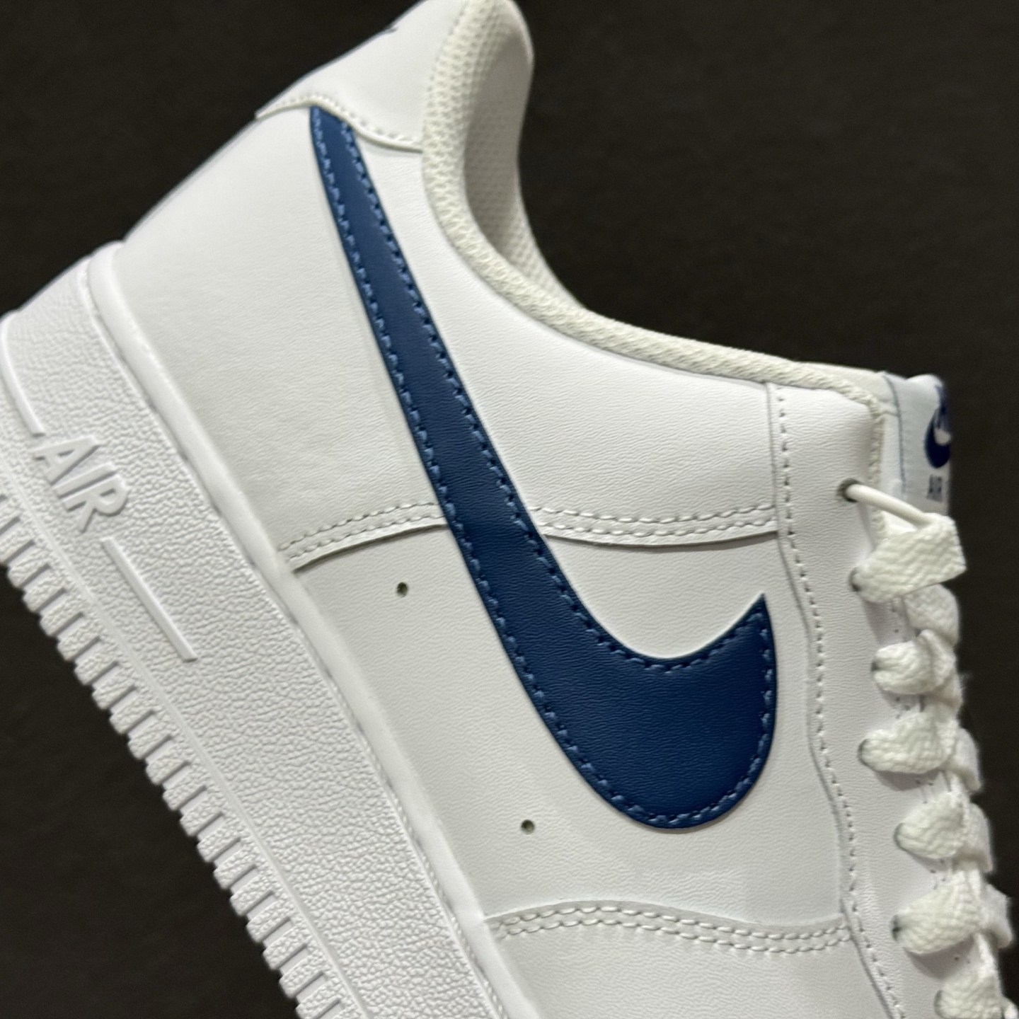 200 Nike Air Force 1'07 Low 空军一号低帮休闲板鞋 FJ4146-123-Chinese UA Cheap High Quatity Brand Clothes Bags handbags Sneakers wholesale wholesaler seller from China Factory suppliers Fashion Clothing Shoes best Quality Beautiful Price 200 Nike Air Force 1'07 Low 空军一号低帮休闲板鞋 FJ4146-123