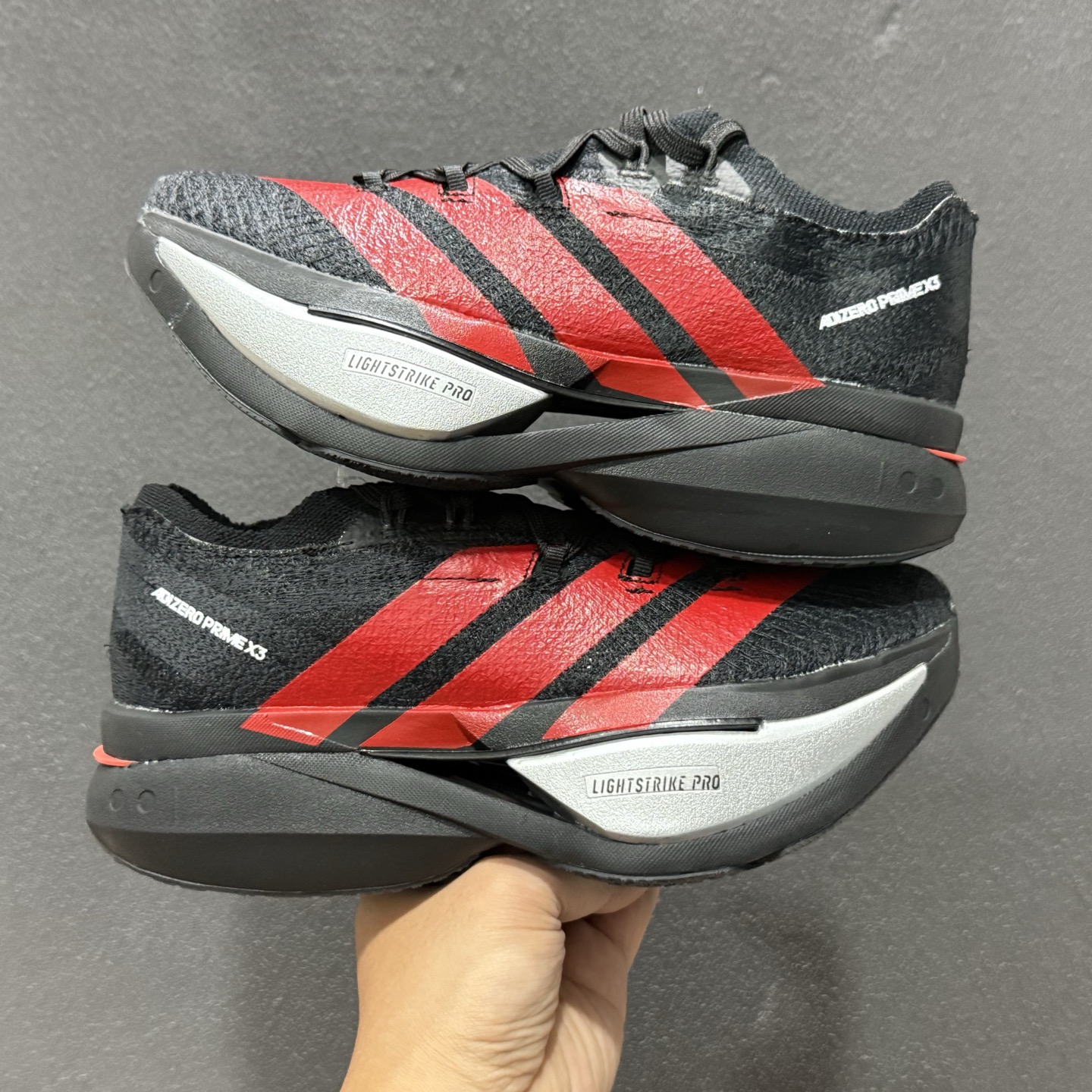 220 YH版Adidas Adizero Prime X3 Strung 舒适防滑耐磨低帮跑步鞋 KJ6946-111-Chinese UA Cheap High Quatity Brand Clothes Bags handbags Sneakers wholesale wholesaler seller from China Factory suppliers Fashion Clothing Shoes best Quality Beautiful Price 220 YH版Adidas Adizero Prime X3 Strung 舒适防滑耐磨低帮跑步鞋 KJ6946-111