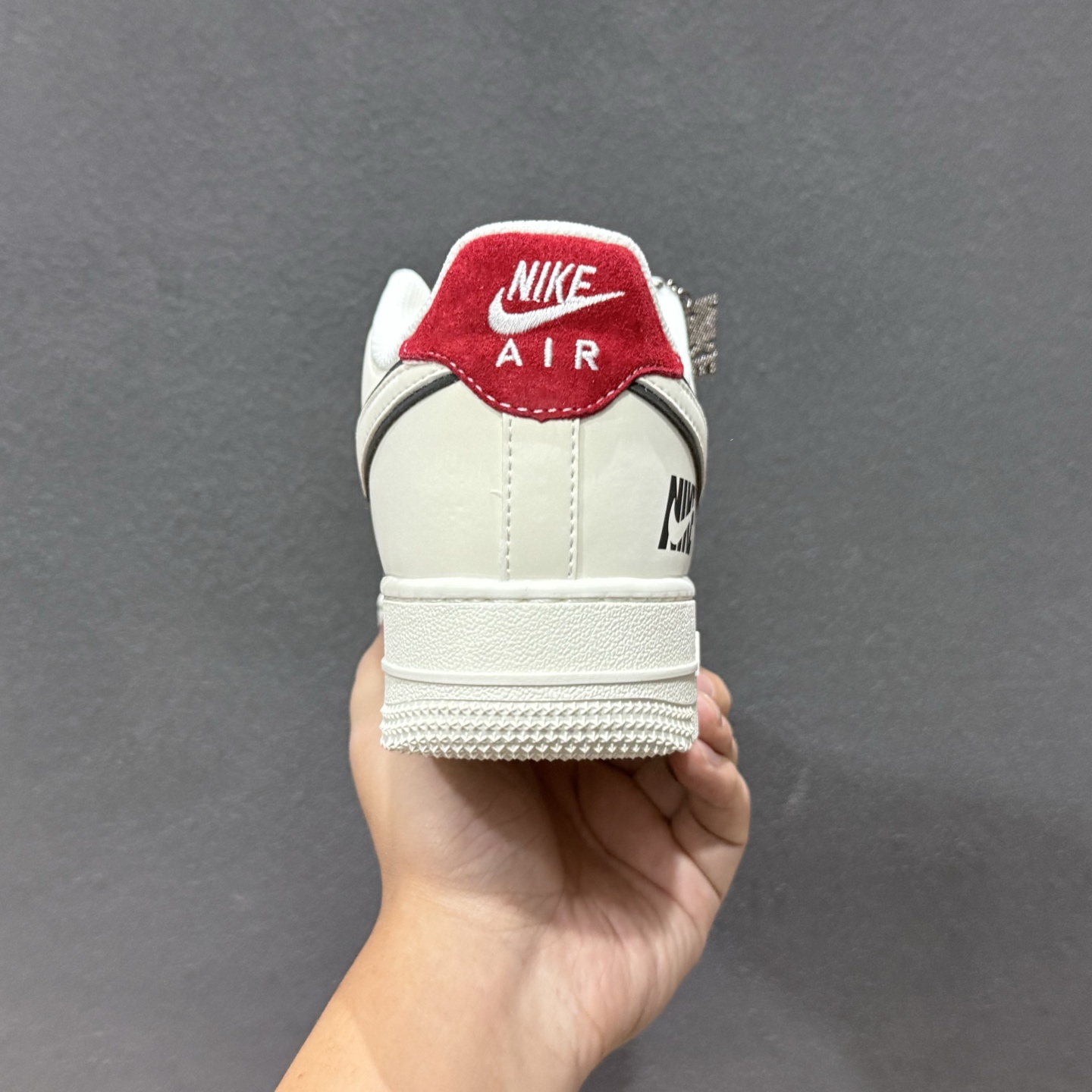NIke Air Force 1 '07 Low 北面联名-米白小勾 空军一号低帮 运动鞋 CS5288-059 NIke Air Force 1 '07 Low 北面联名-米白小勾 空军一号低帮 运动鞋 CS5288-059