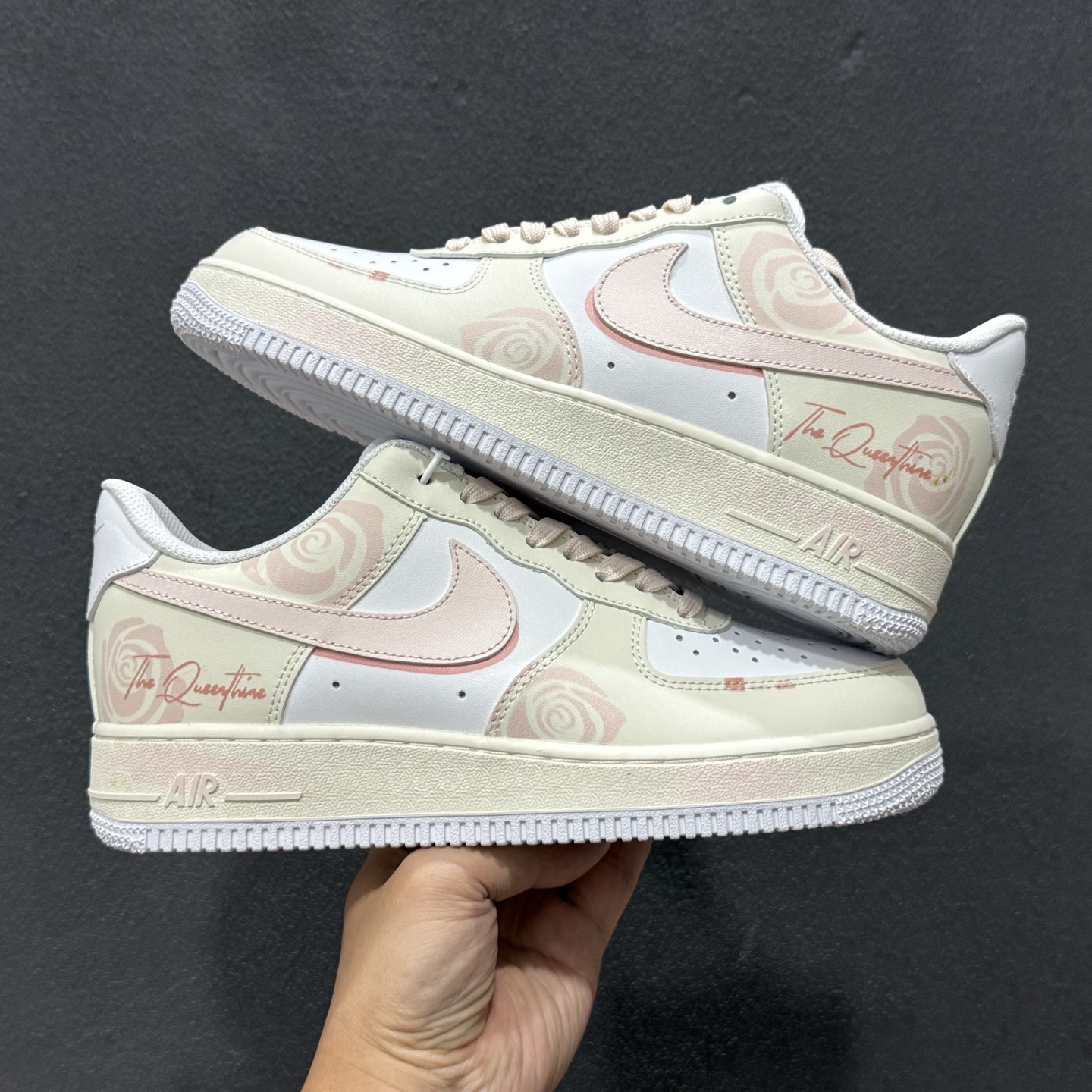 爆款定制 二次元主题 Nike Air Force 1 Low’07 蔷薇之吻 空军一号低帮休闲板鞋 ZH0316-150 爆款定制 二次元主题 Nike Air Force 1 Low’07 蔷薇之吻 空军一号低帮休闲板鞋 ZH0316-150