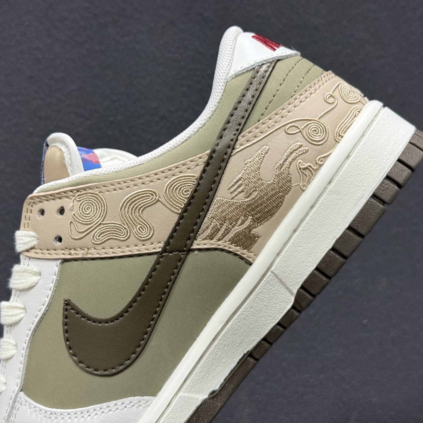 NIKE DUNK LOW 马年限定米褐色 低帮复古休闲运动滑板鞋 IQ1118-220